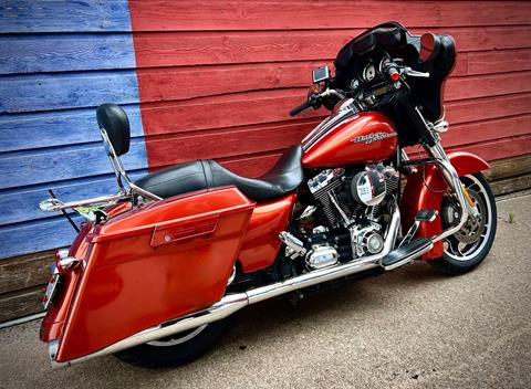 2011 Harley-Davidson Street Glide® in Dallas, Texas - Photo 8