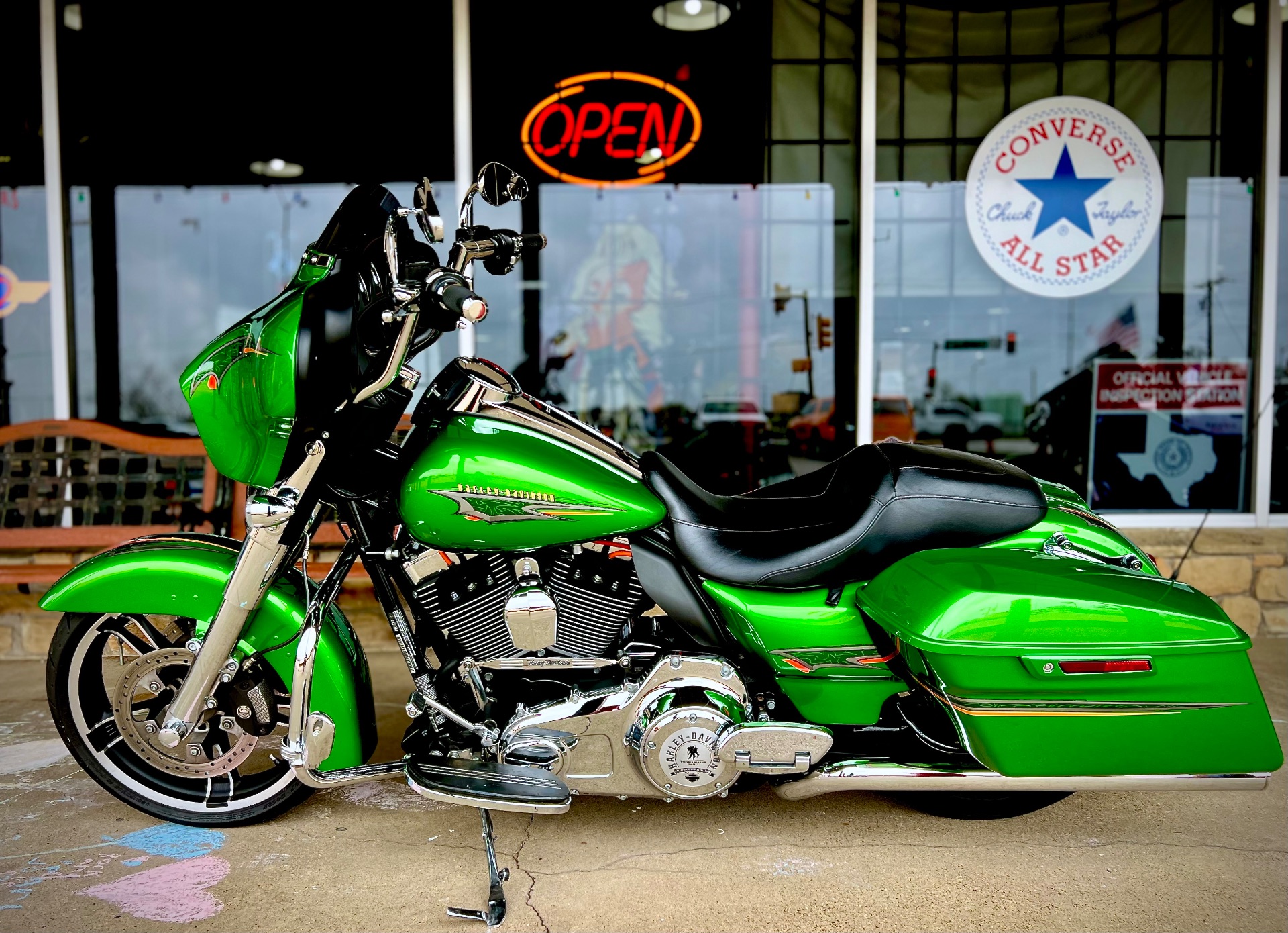 2015 Harley-Davidson Street Glide® in Dallas, Texas - Photo 15