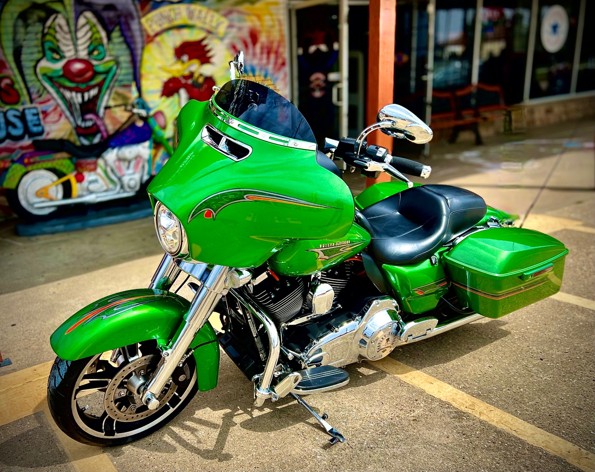 2015 Harley-Davidson Street Glide® in Dallas, Texas - Photo 3