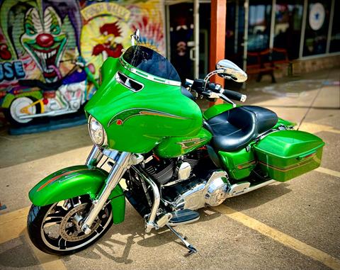 2015 Harley-Davidson Street Glide® in Dallas, Texas - Photo 3