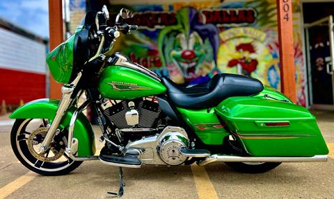 2015 Harley-Davidson Street Glide® in Dallas, Texas - Photo 2