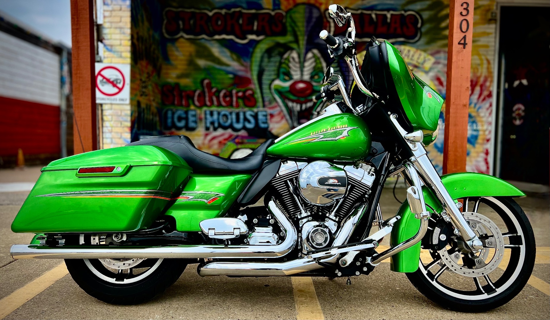 2015 Harley-Davidson Street Glide® in Dallas, Texas - Photo 1