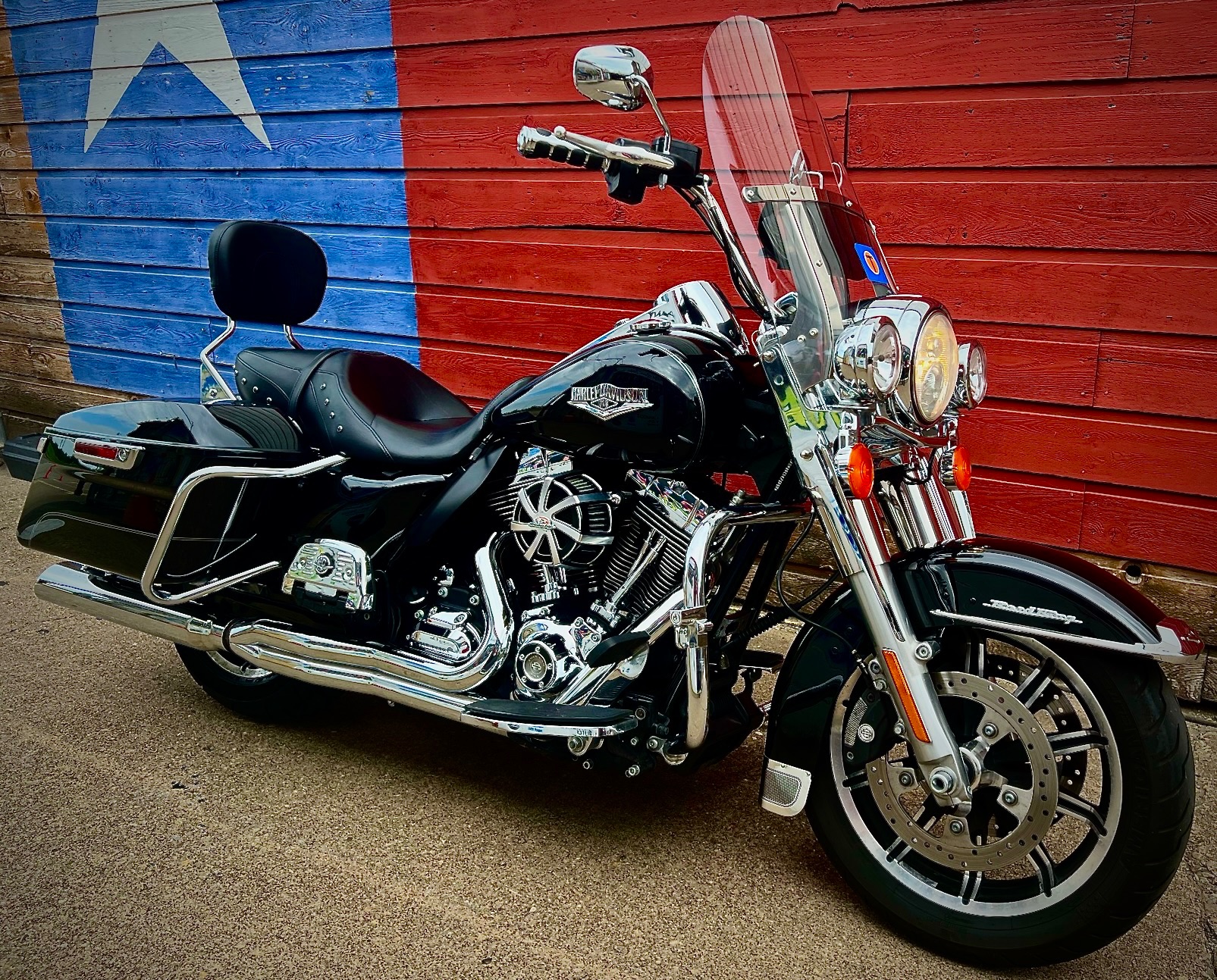 2016 Harley-Davidson Road King® in Dallas, Texas - Photo 2