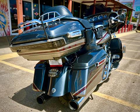 2016 Harley-Davidson CVO™ Limited in Dallas, Texas - Photo 7