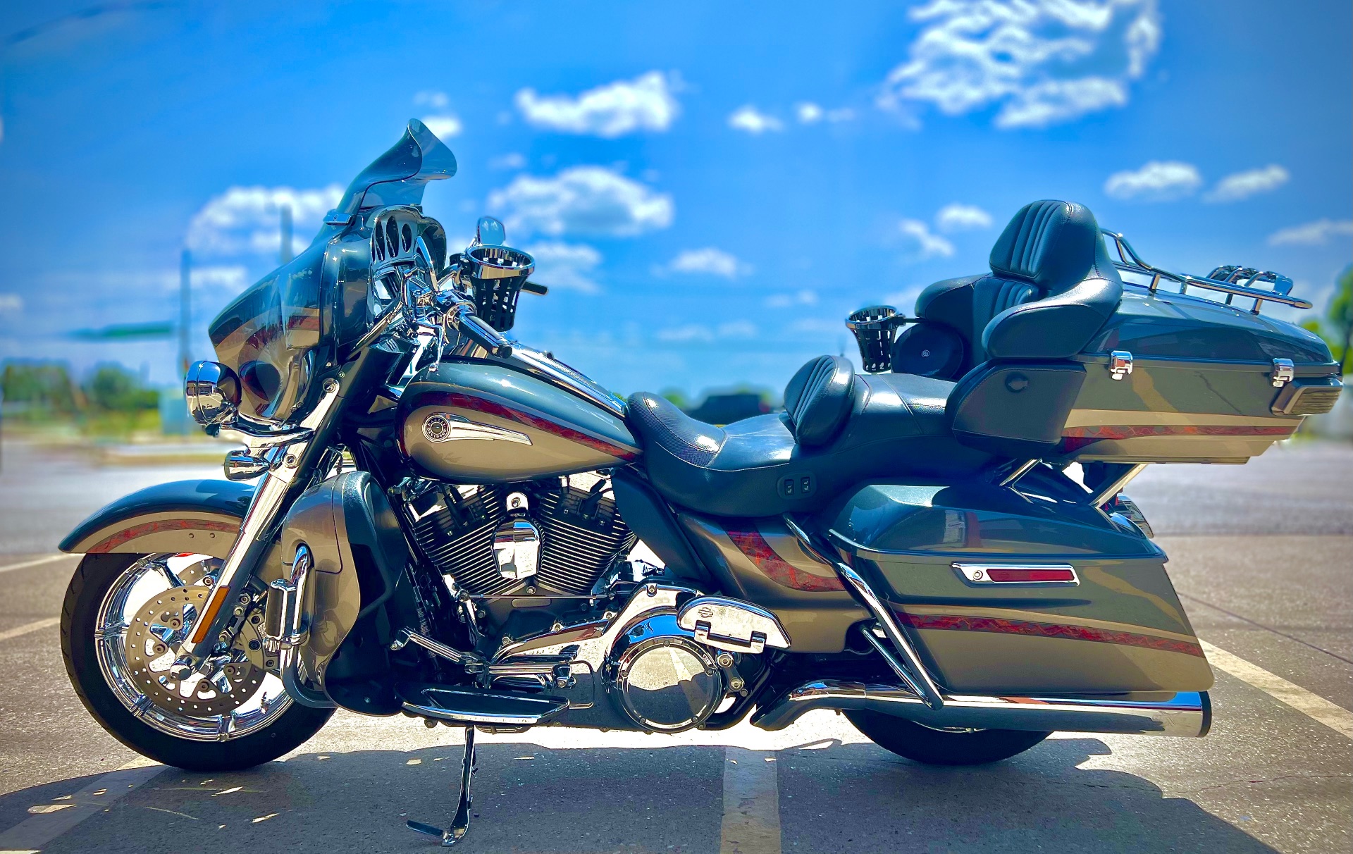 2016 Harley-Davidson CVO™ Limited in Dallas, Texas - Photo 5