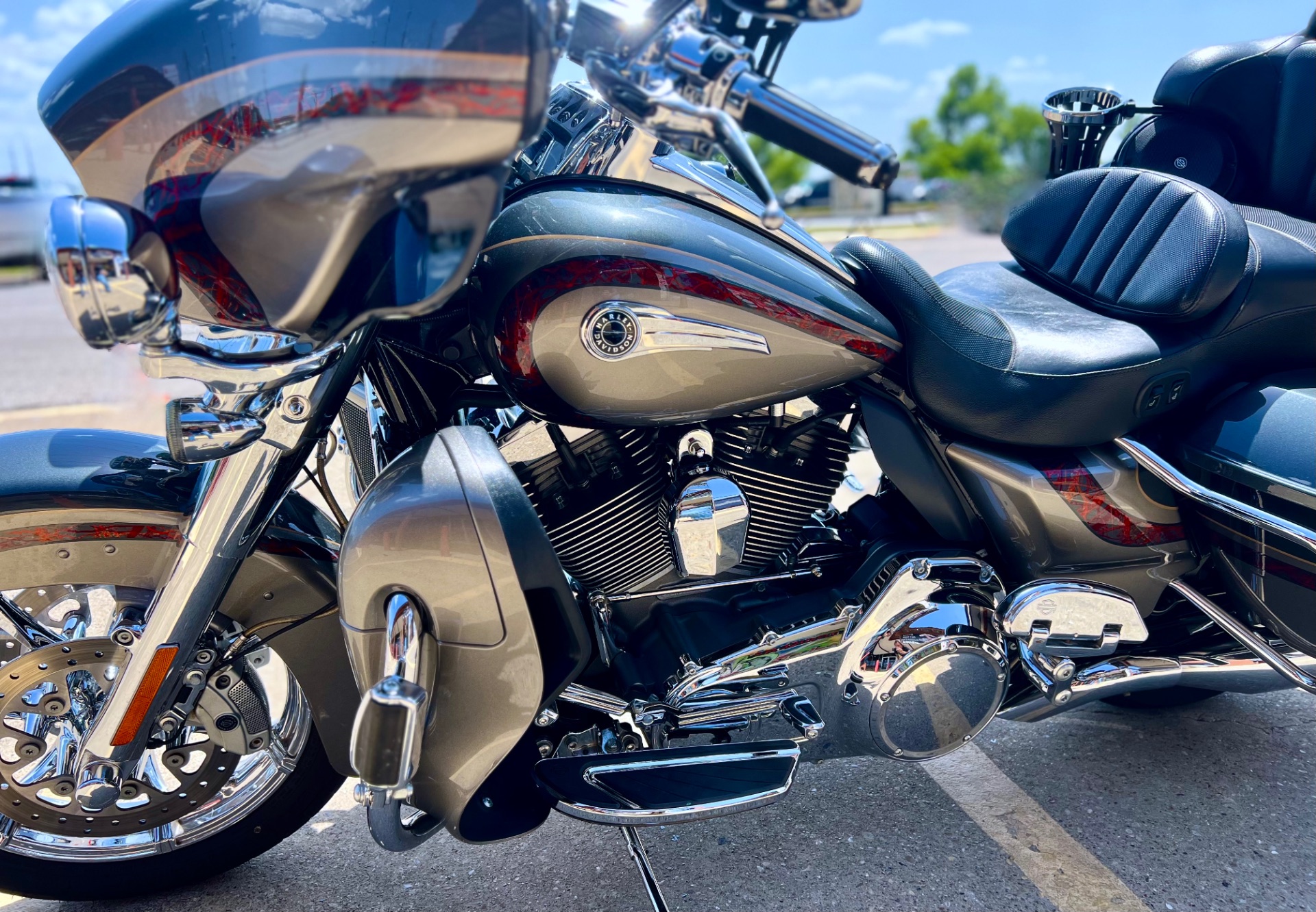 2016 Harley-Davidson CVO™ Limited in Dallas, Texas - Photo 9