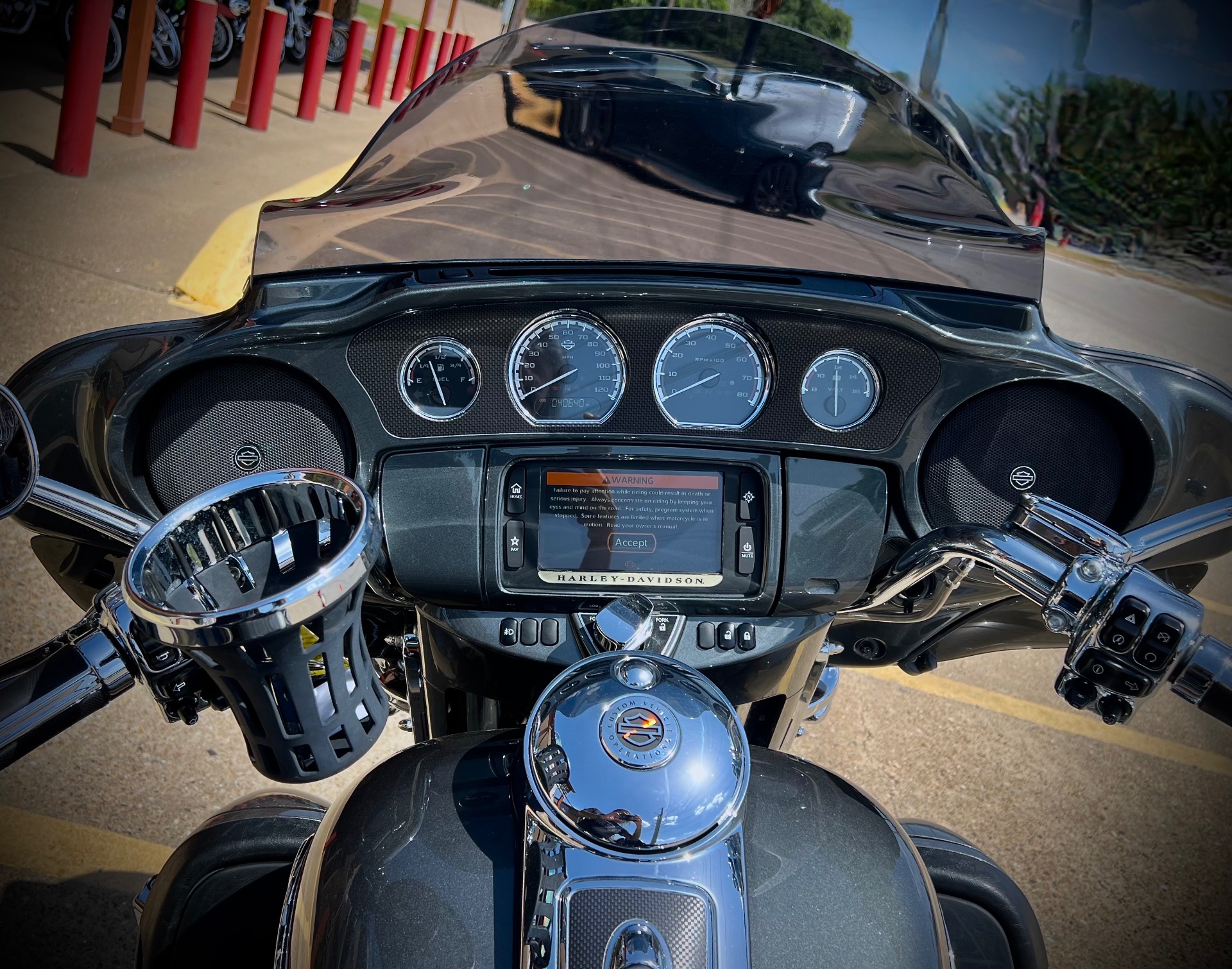 2016 Harley-Davidson CVO™ Limited in Dallas, Texas - Photo 19