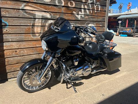 2017 Harley-Davidson Street Glide® Special in Dallas, Texas - Photo 7
