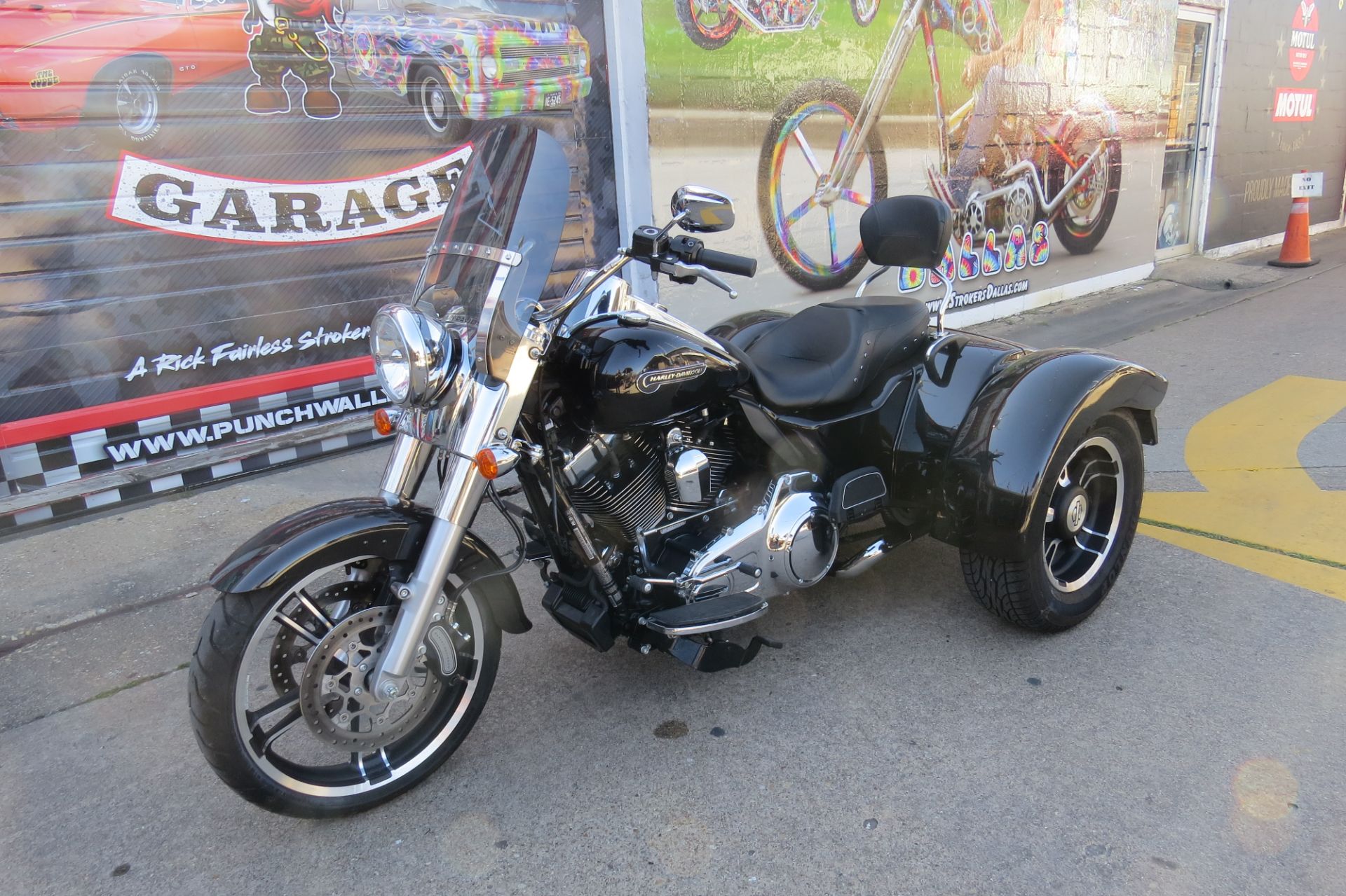 2016 Harley-Davidson Freewheeler™ in Dallas, Texas - Photo 14
