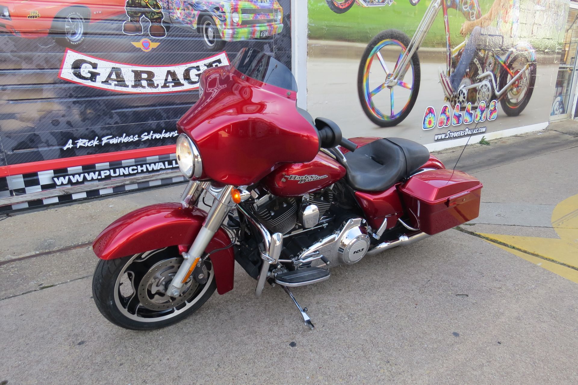 2012 Harley-Davidson Street Glide® in Dallas, Texas - Photo 9