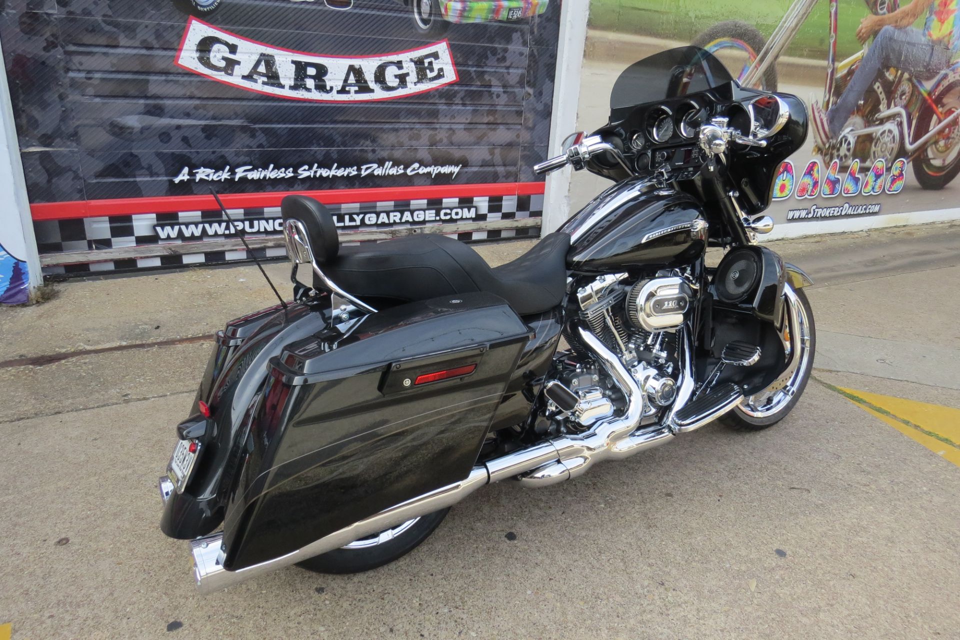 2012 Harley-Davidson CVO™ Street Glide® in Dallas, Texas - Photo 3