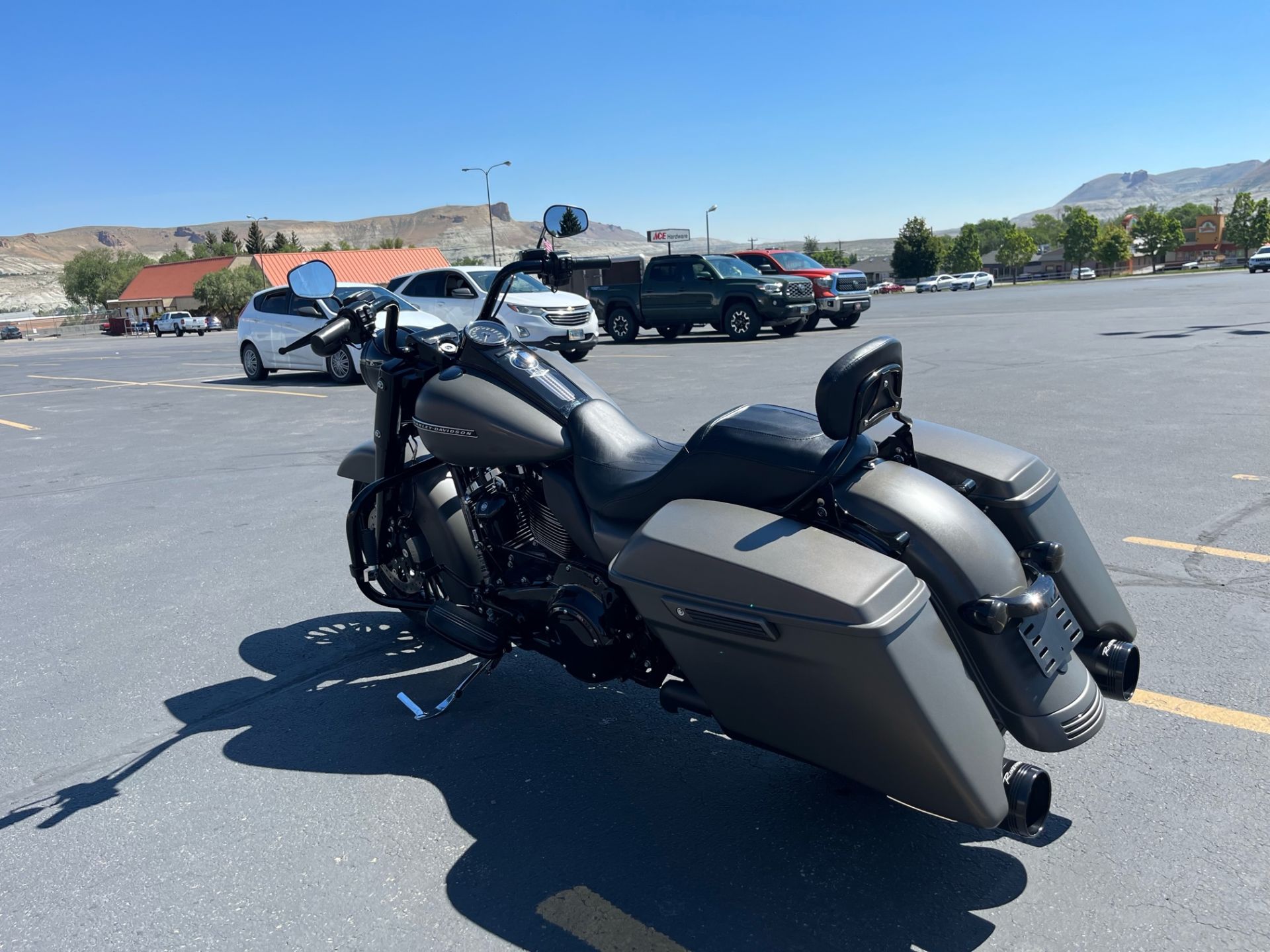 2018 Harley-Davidson Road King® Special in Green River, Wyoming - Photo 4