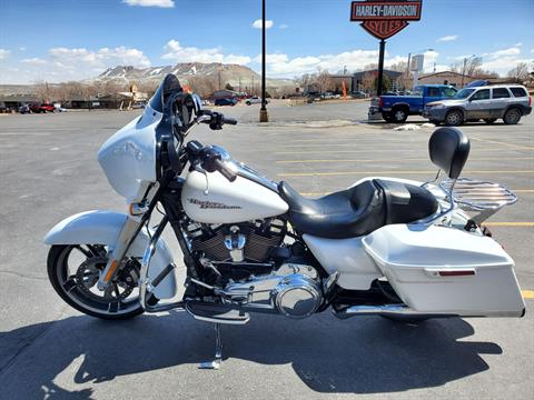 2017 Harley-Davidson Street Glide® Special in Green River, Wyoming - Photo 5