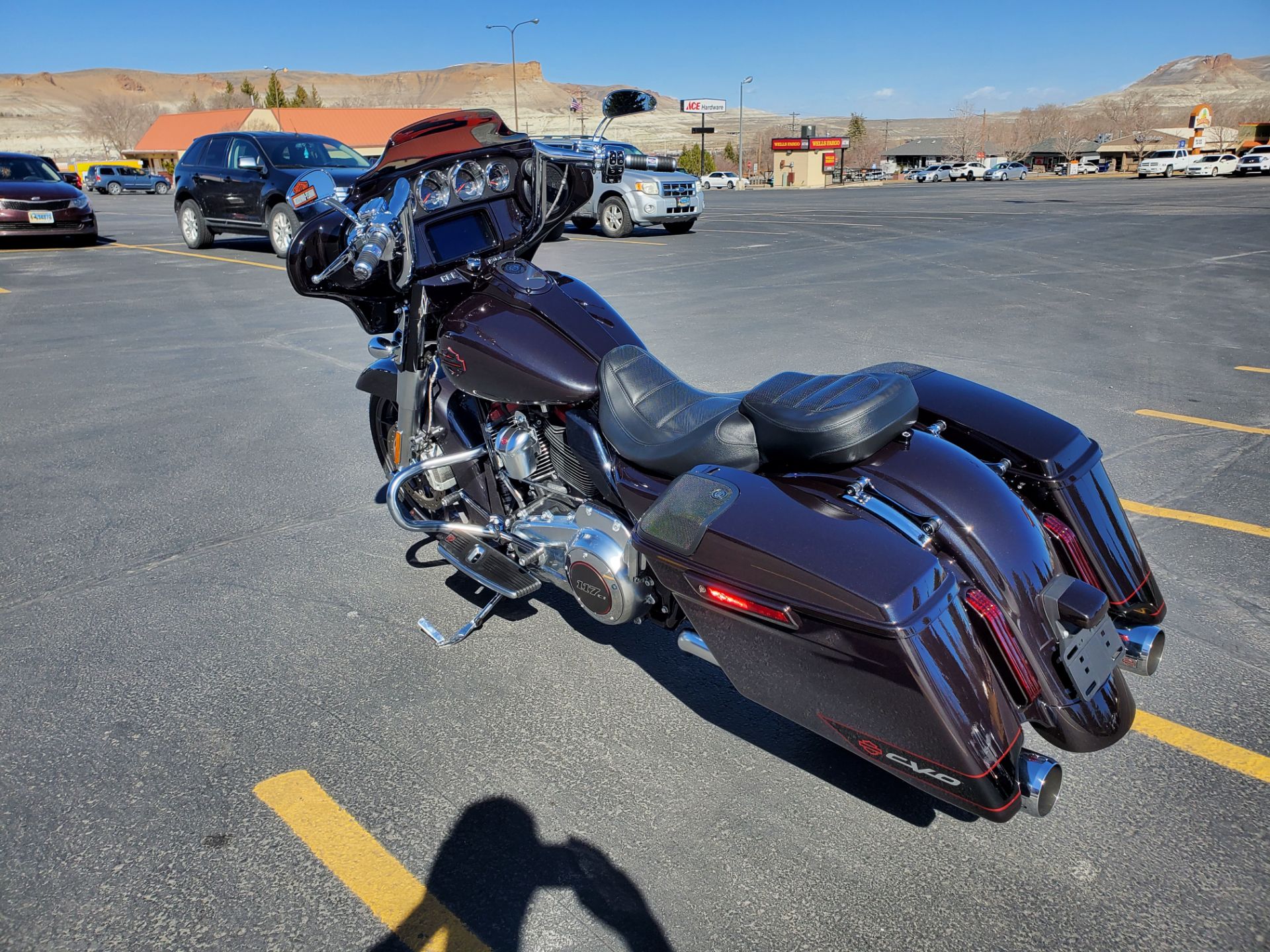 2020 Harley-Davidson CVO™ Street Glide® in Green River, Wyoming - Photo 4