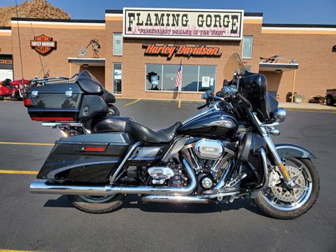 2013 Harley-Davidson CVO™ Ultra Classic® Electra Glide® 110th Anniversary Edition in Green River, Wyoming - Photo 1