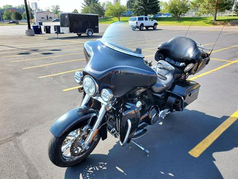 2013 Harley-Davidson CVO™ Ultra Classic® Electra Glide® 110th Anniversary Edition in Green River, Wyoming - Photo 6