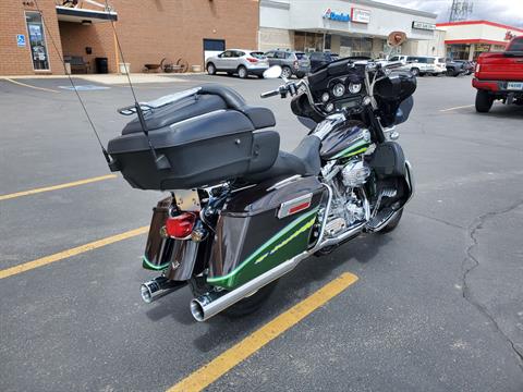 2006 Harley-Davidson CVO™ Screamin' Eagle® Ultra Classic® Electra Glide® in Green River, Wyoming - Photo 2