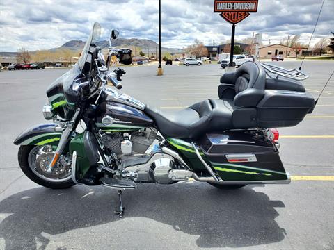 2006 Harley-Davidson CVO™ Screamin' Eagle® Ultra Classic® Electra Glide® in Green River, Wyoming - Photo 5