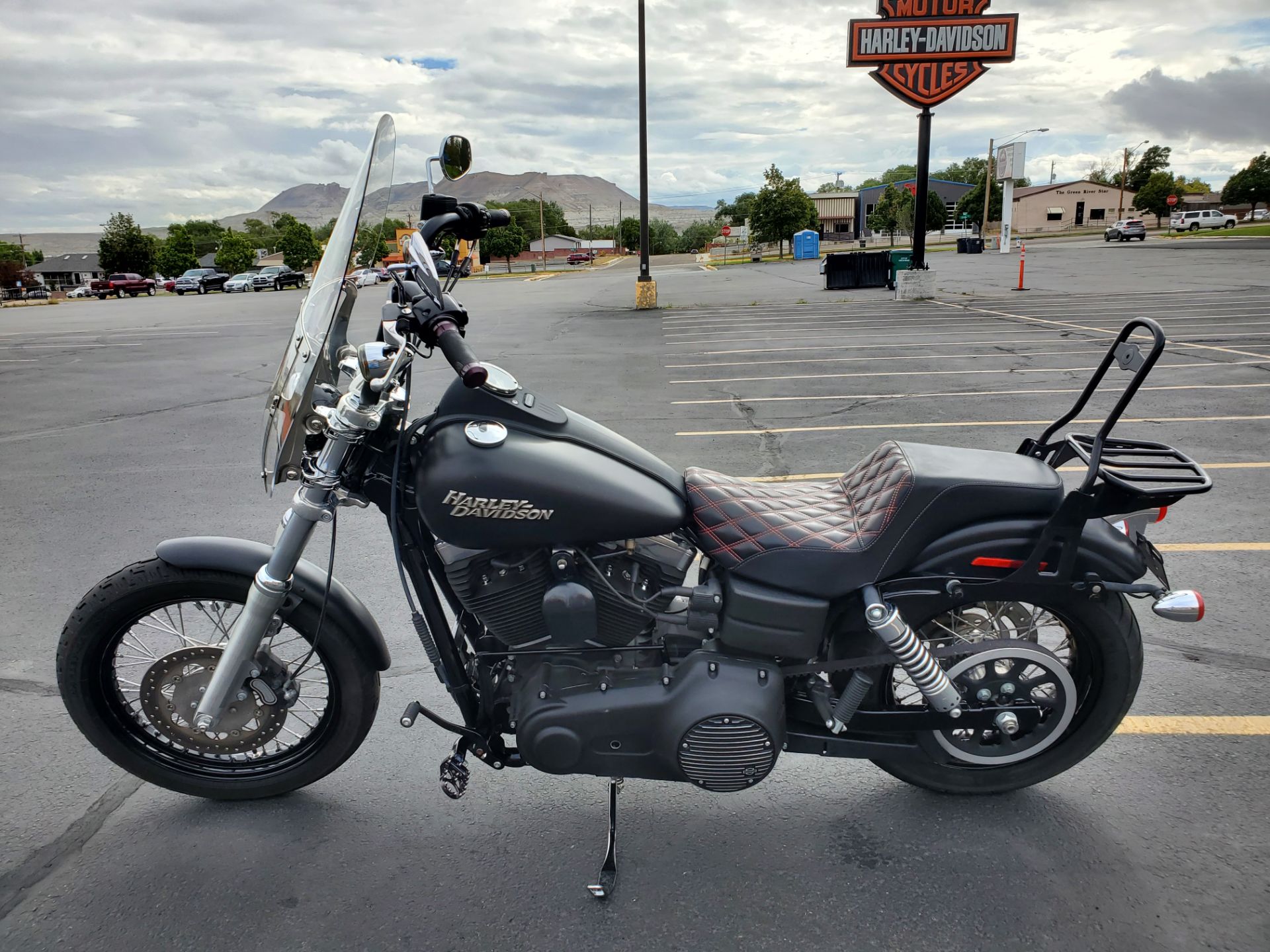2012 Harley-Davidson Dyna® Street Bob® in Green River, Wyoming - Photo 5