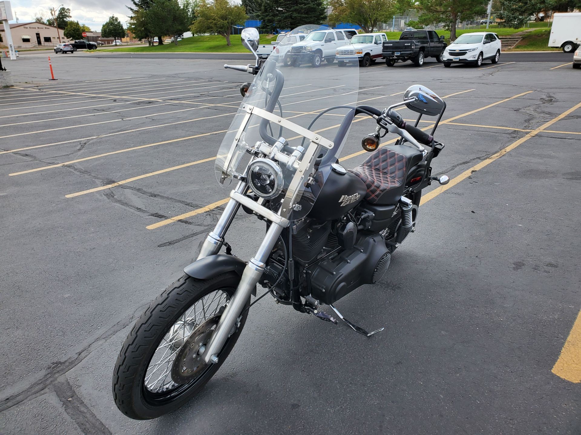 2012 Harley-Davidson Dyna® Street Bob® in Green River, Wyoming - Photo 6