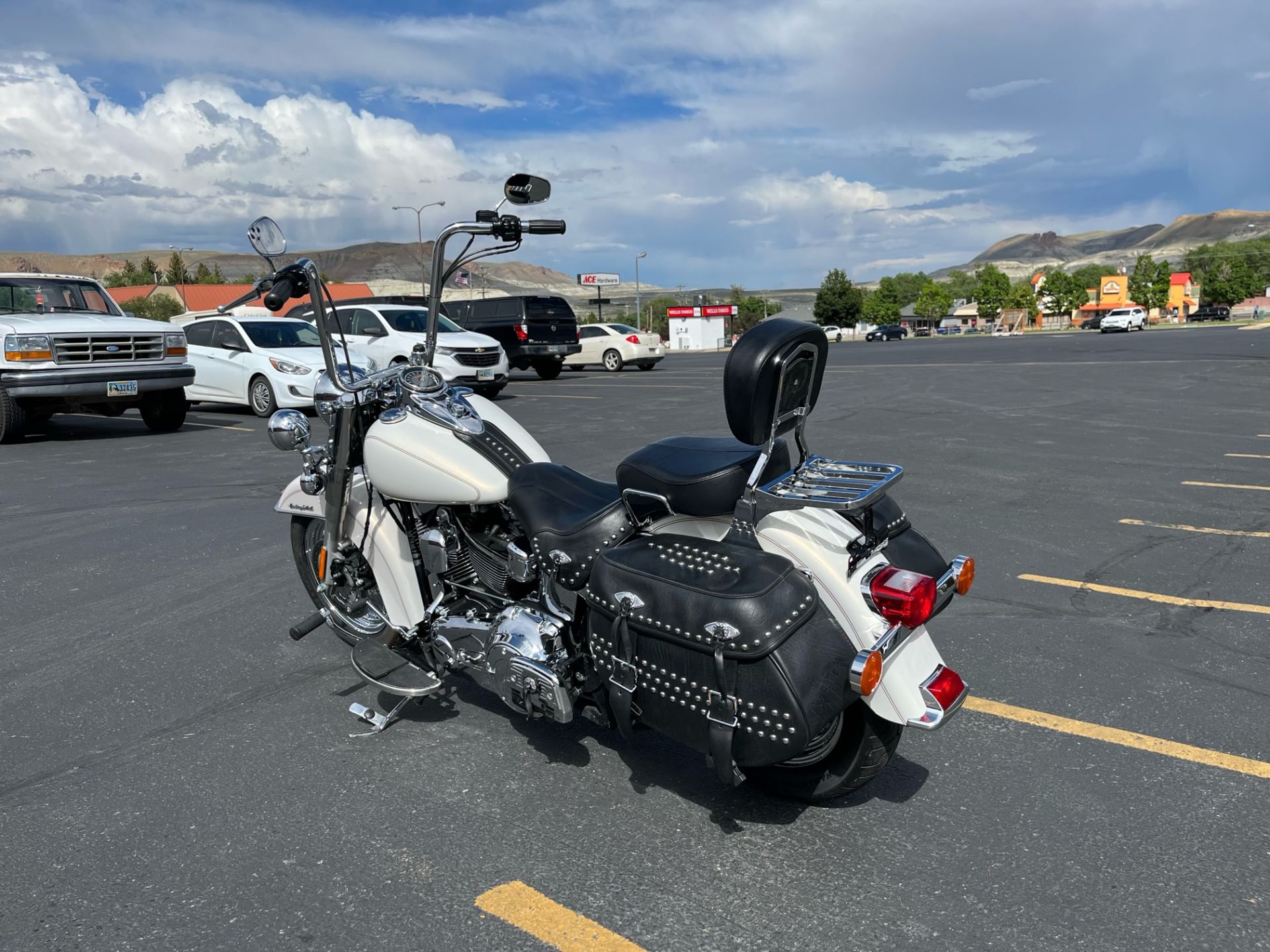 2014 Harley-Davidson Heritage Softail® Classic in Green River, Wyoming - Photo 4