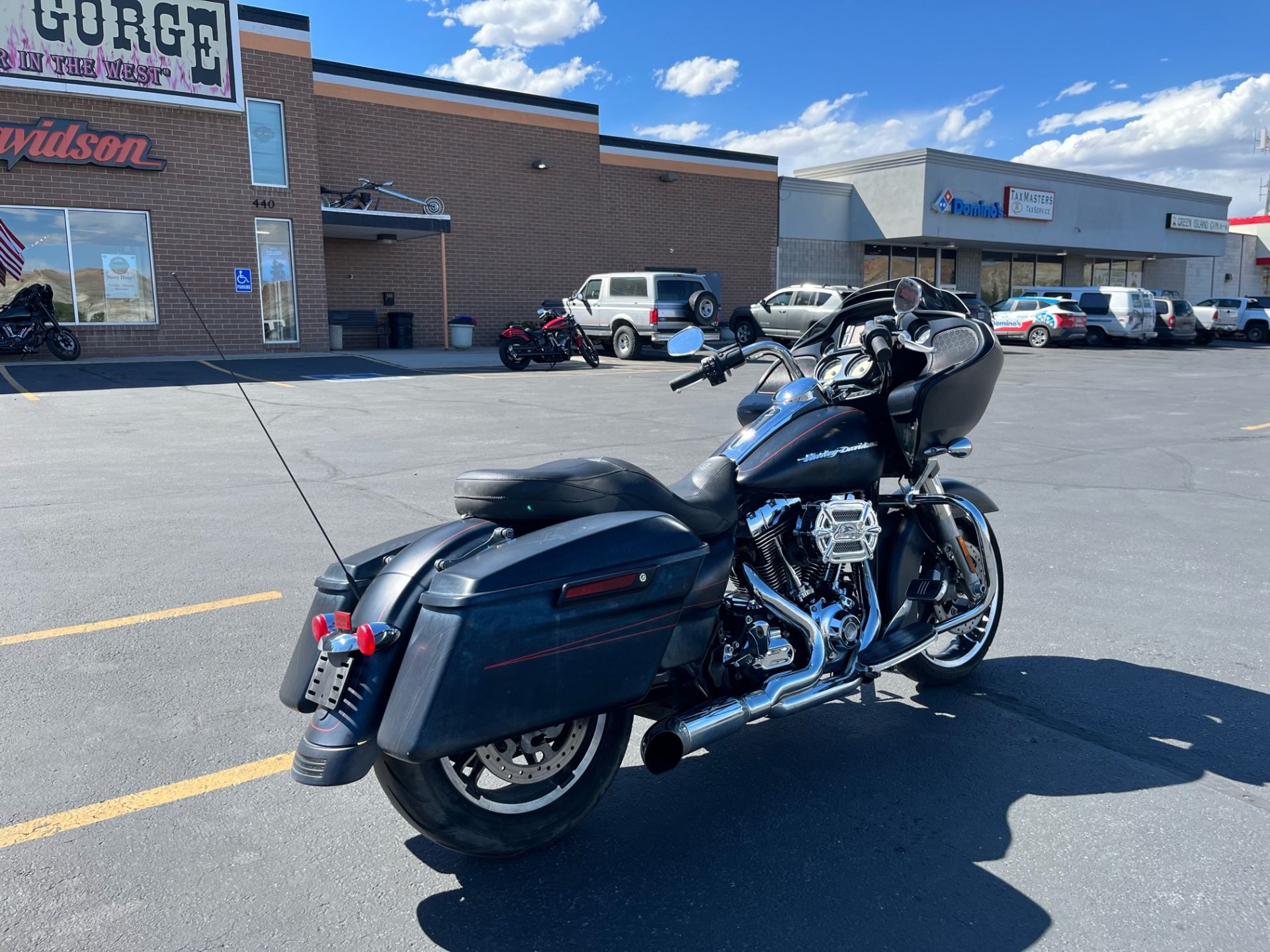2015 Harley-Davidson Road Glide® Special in Green River, Wyoming - Photo 2