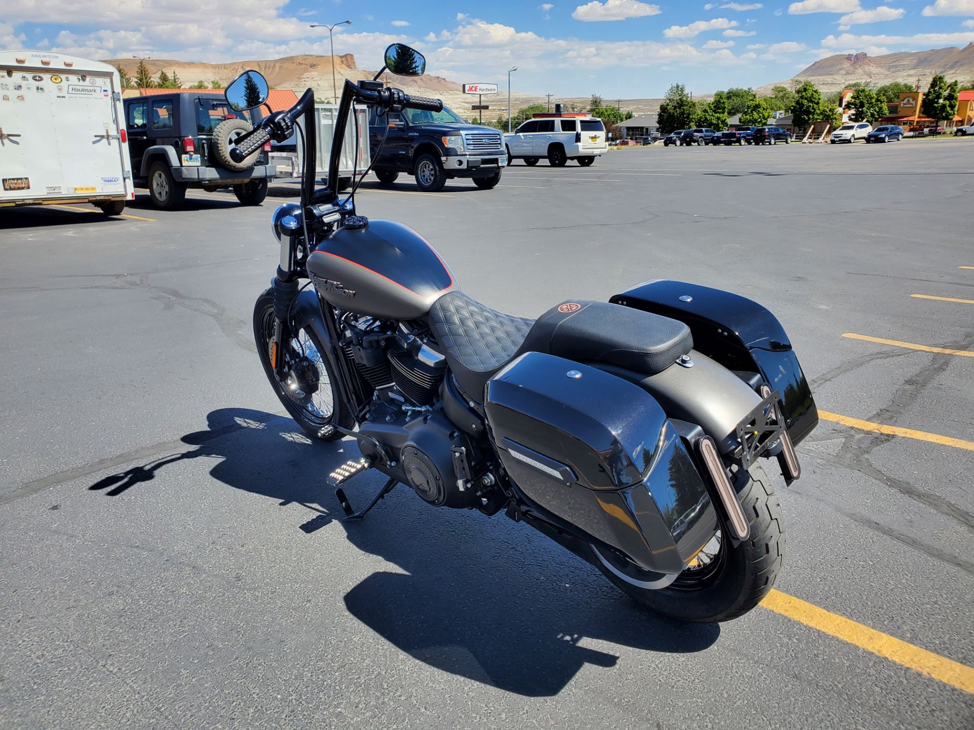 2018 Harley-Davidson Street Bob® 107 in Green River, Wyoming - Photo 4