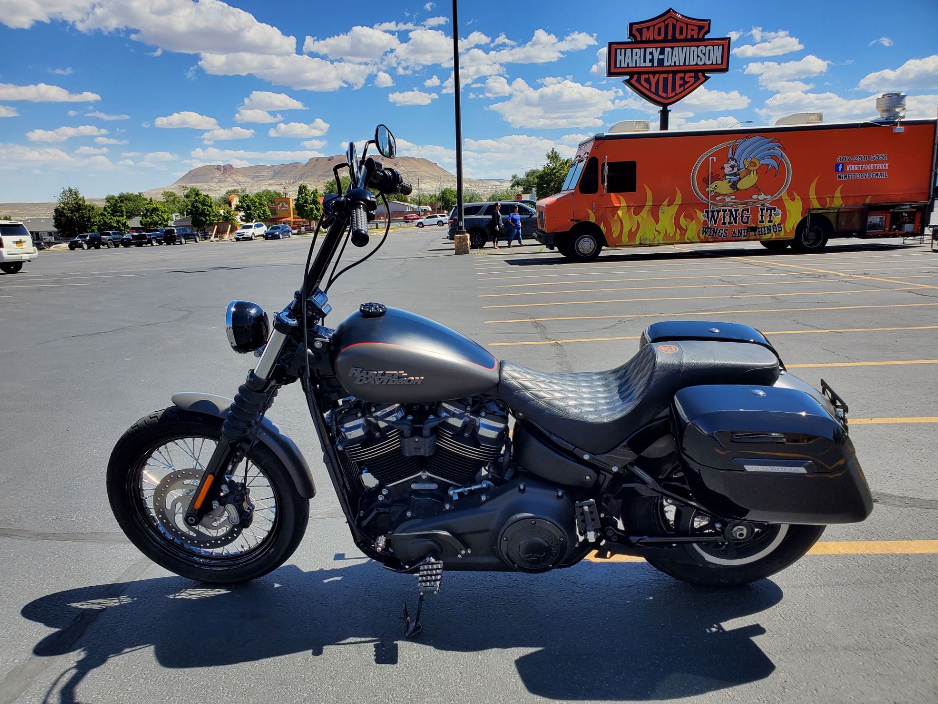 2018 Harley-Davidson Street Bob® 107 in Green River, Wyoming - Photo 5