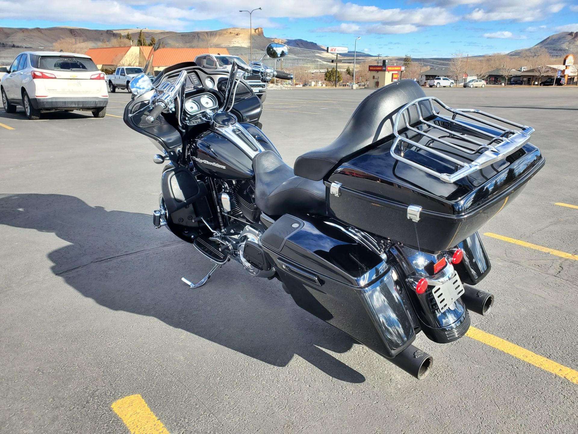 2015 Harley-Davidson Road Glide® in Green River, Wyoming - Photo 4
