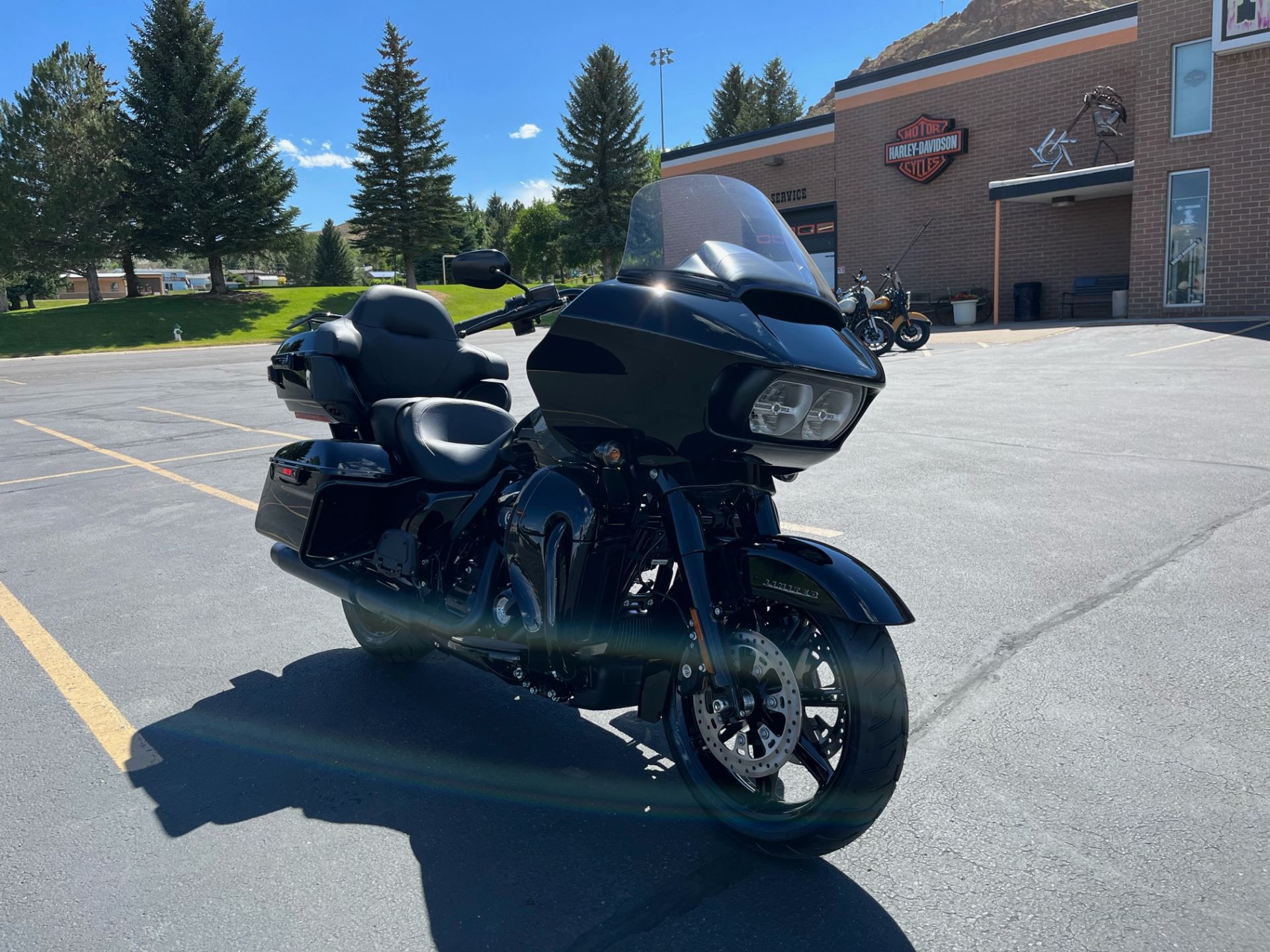 2023 Harley-Davidson Road Glide® Limited in Green River, Wyoming - Photo 8
