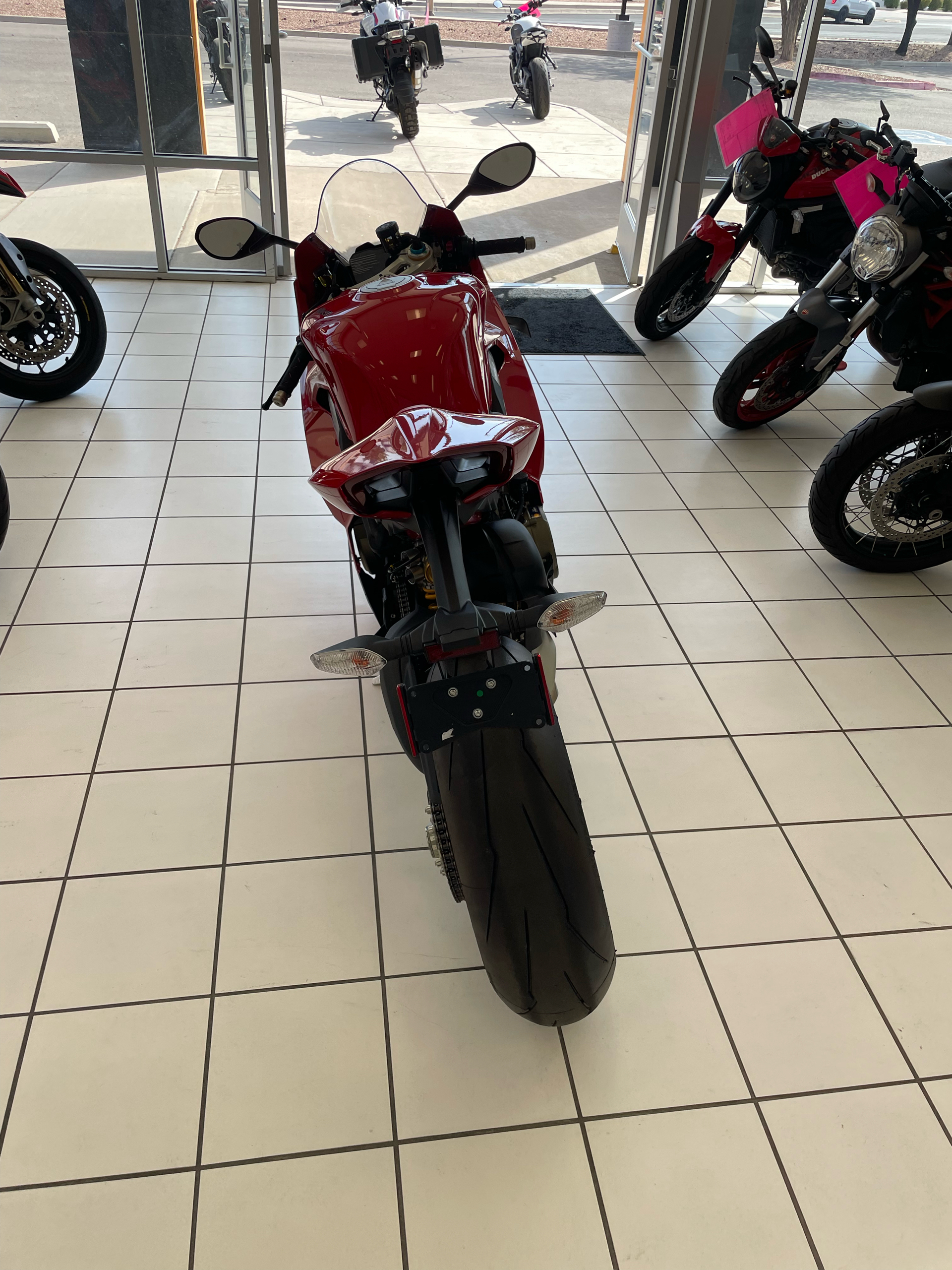 2024 Ducati Panigale V4 S in Albuquerque, New Mexico - Photo 7