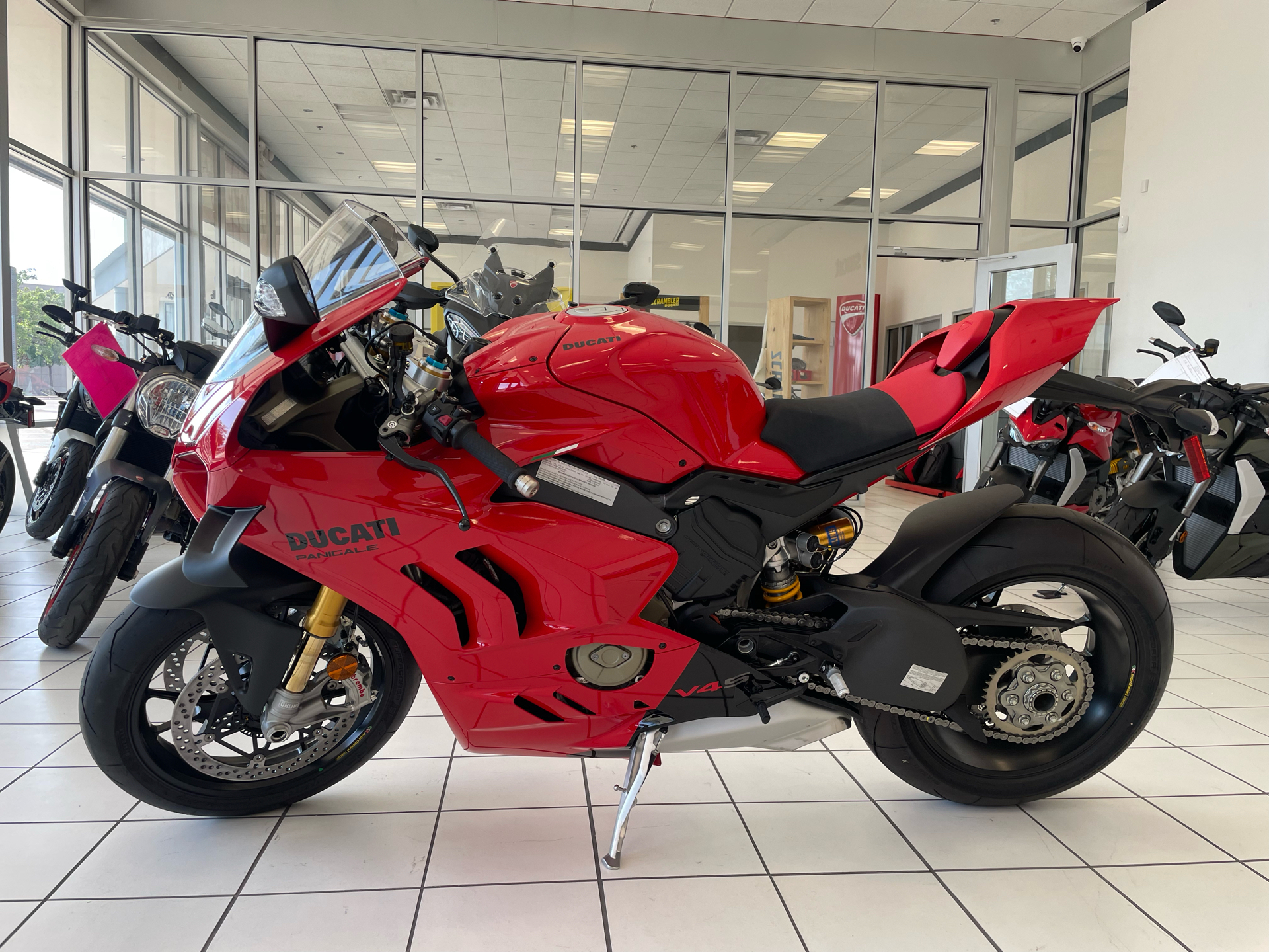 2024 Ducati Panigale V4 S in Albuquerque, New Mexico - Photo 11