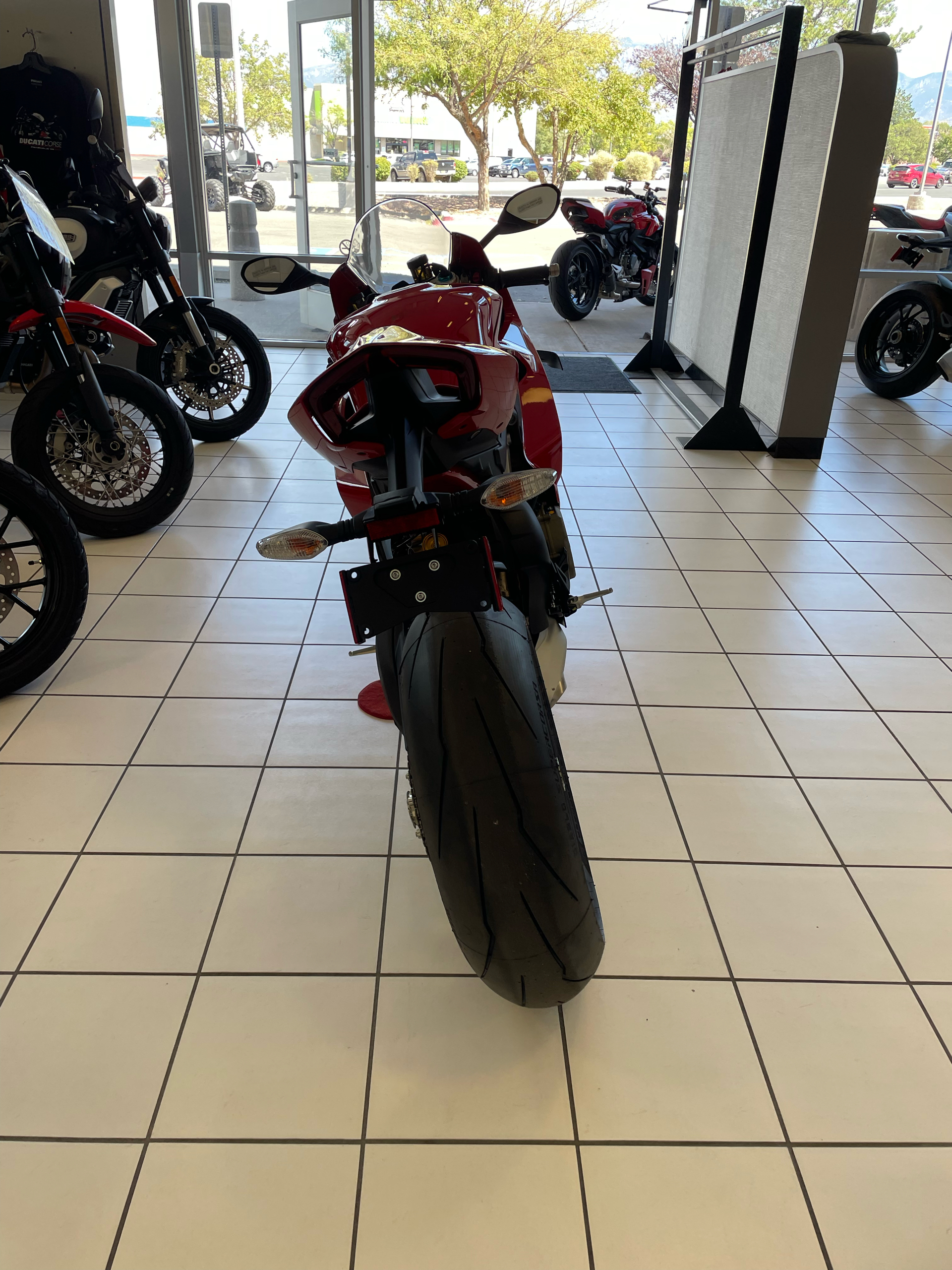 2024 Ducati Panigale V4 S in Albuquerque, New Mexico - Photo 4