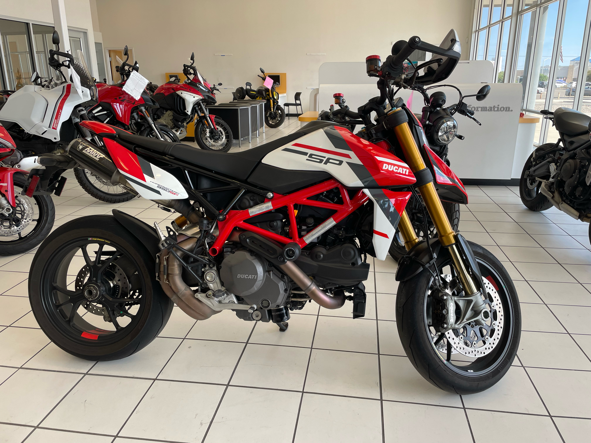 2023 Ducati Hypermotard 950 SP in Albuquerque, New Mexico - Photo 3