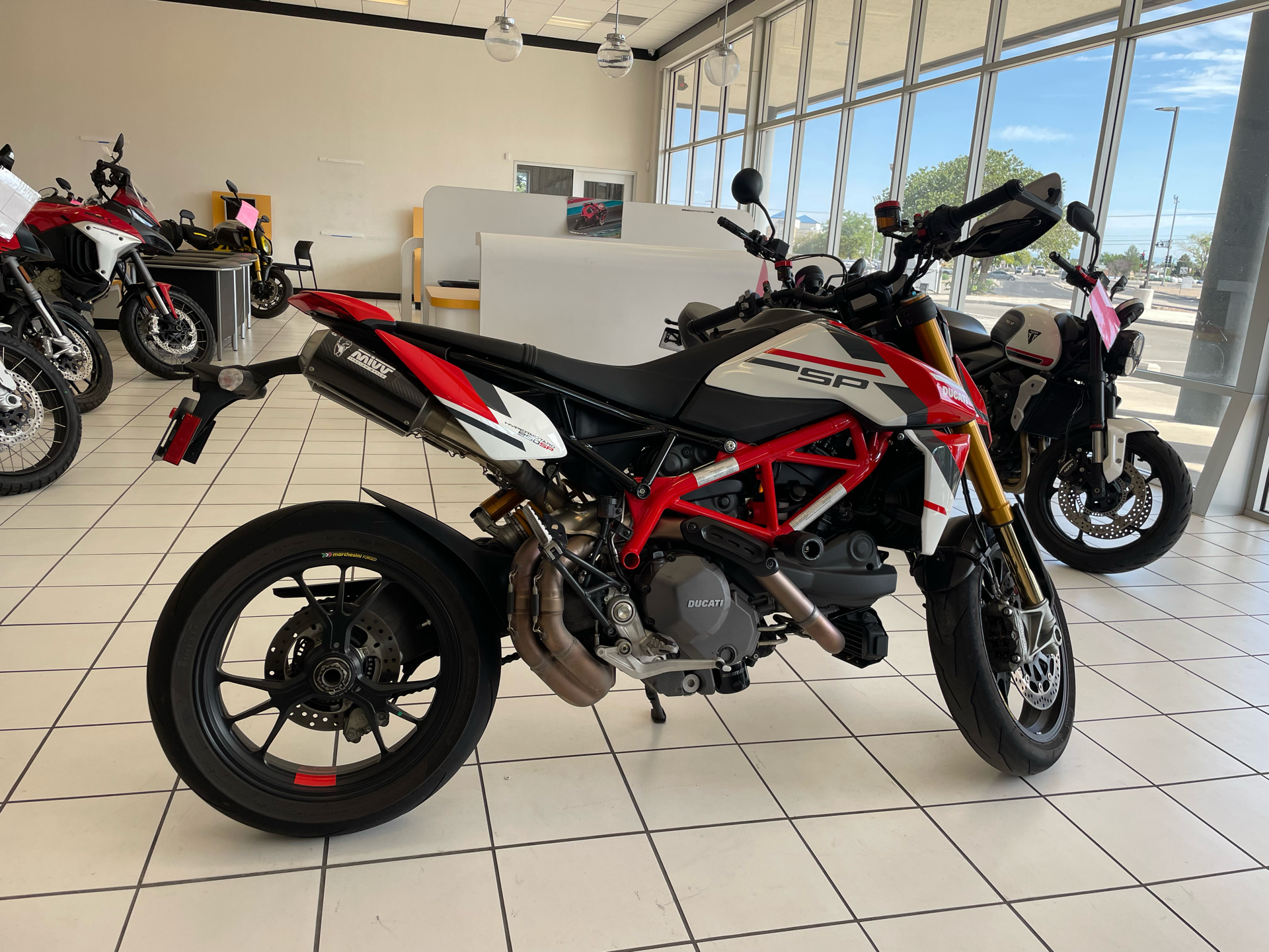 2023 Ducati Hypermotard 950 SP in Albuquerque, New Mexico - Photo 4