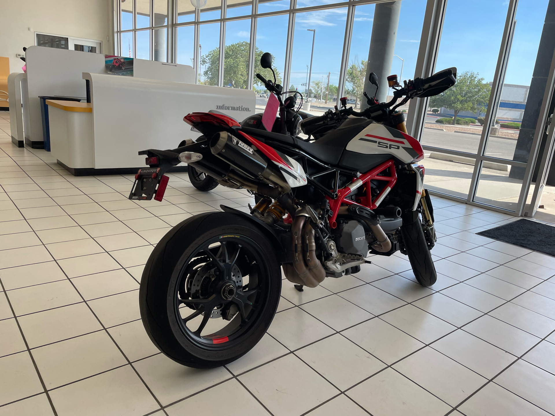 2023 Ducati Hypermotard 950 SP in Albuquerque, New Mexico - Photo 5