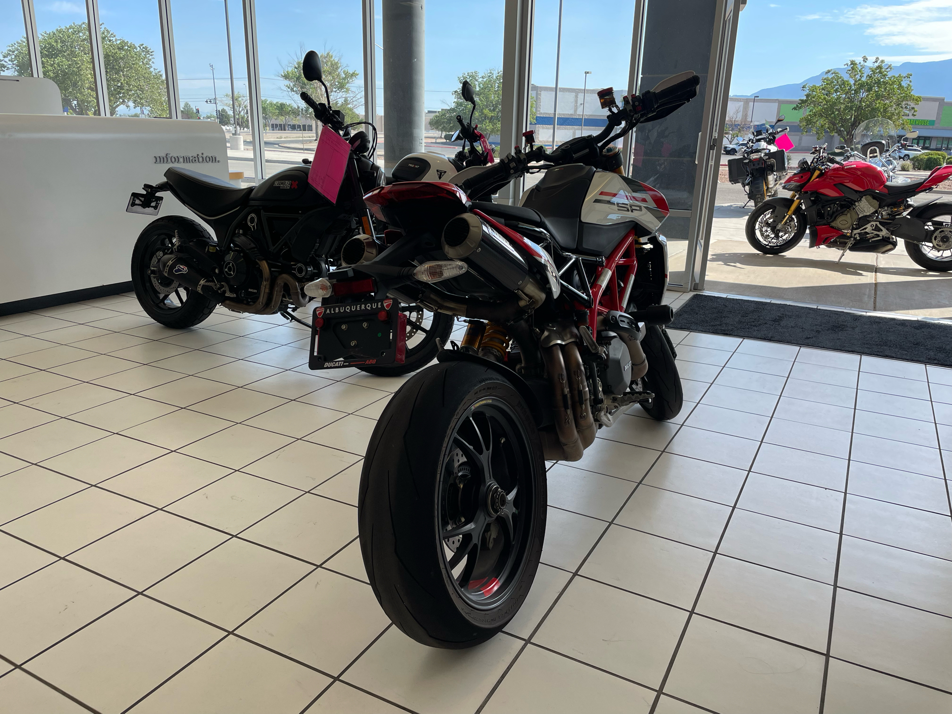 2023 Ducati Hypermotard 950 SP in Albuquerque, New Mexico - Photo 6