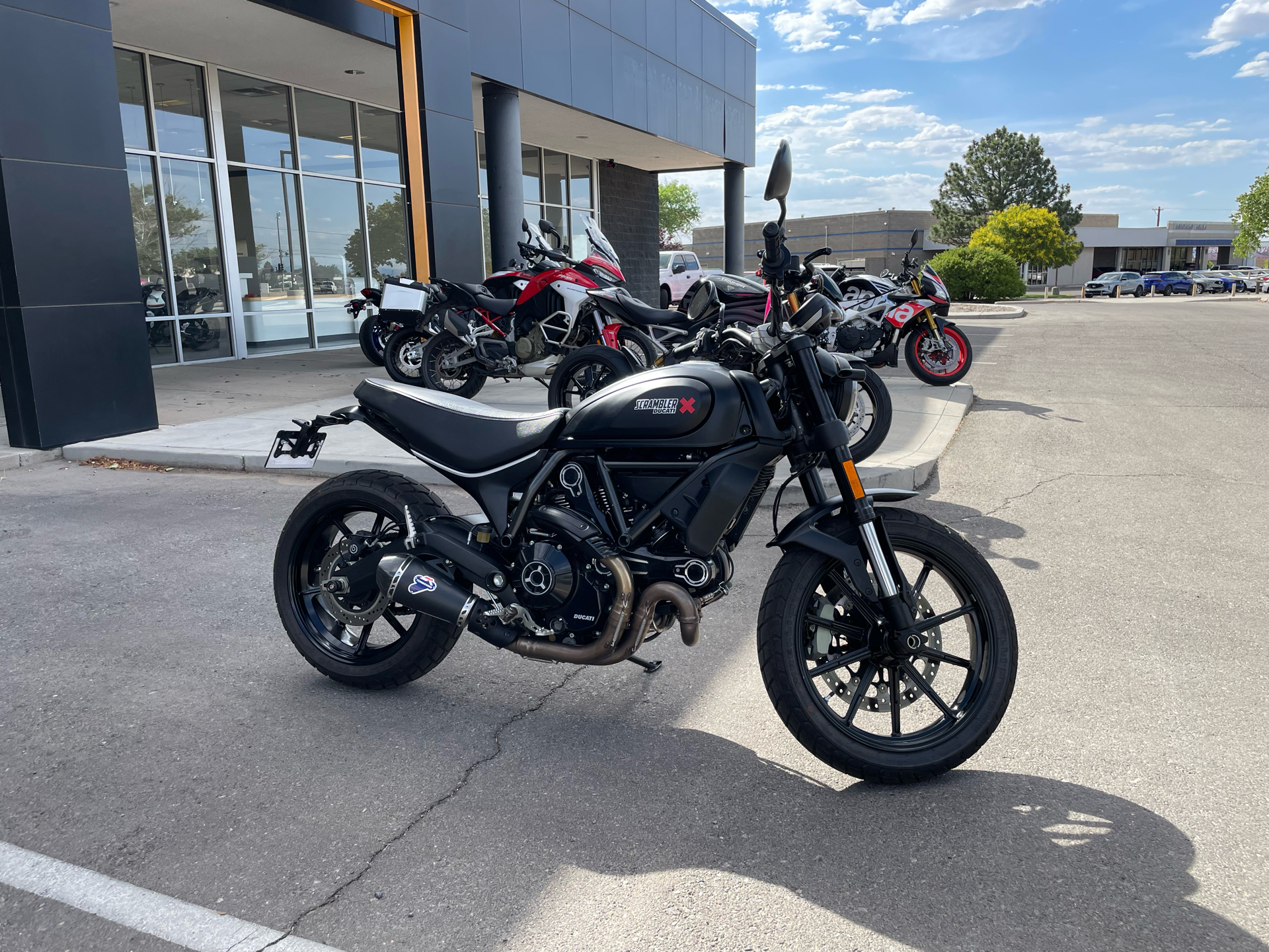 2020 Ducati Scrambler Icon Dark in Albuquerque, New Mexico - Photo 2