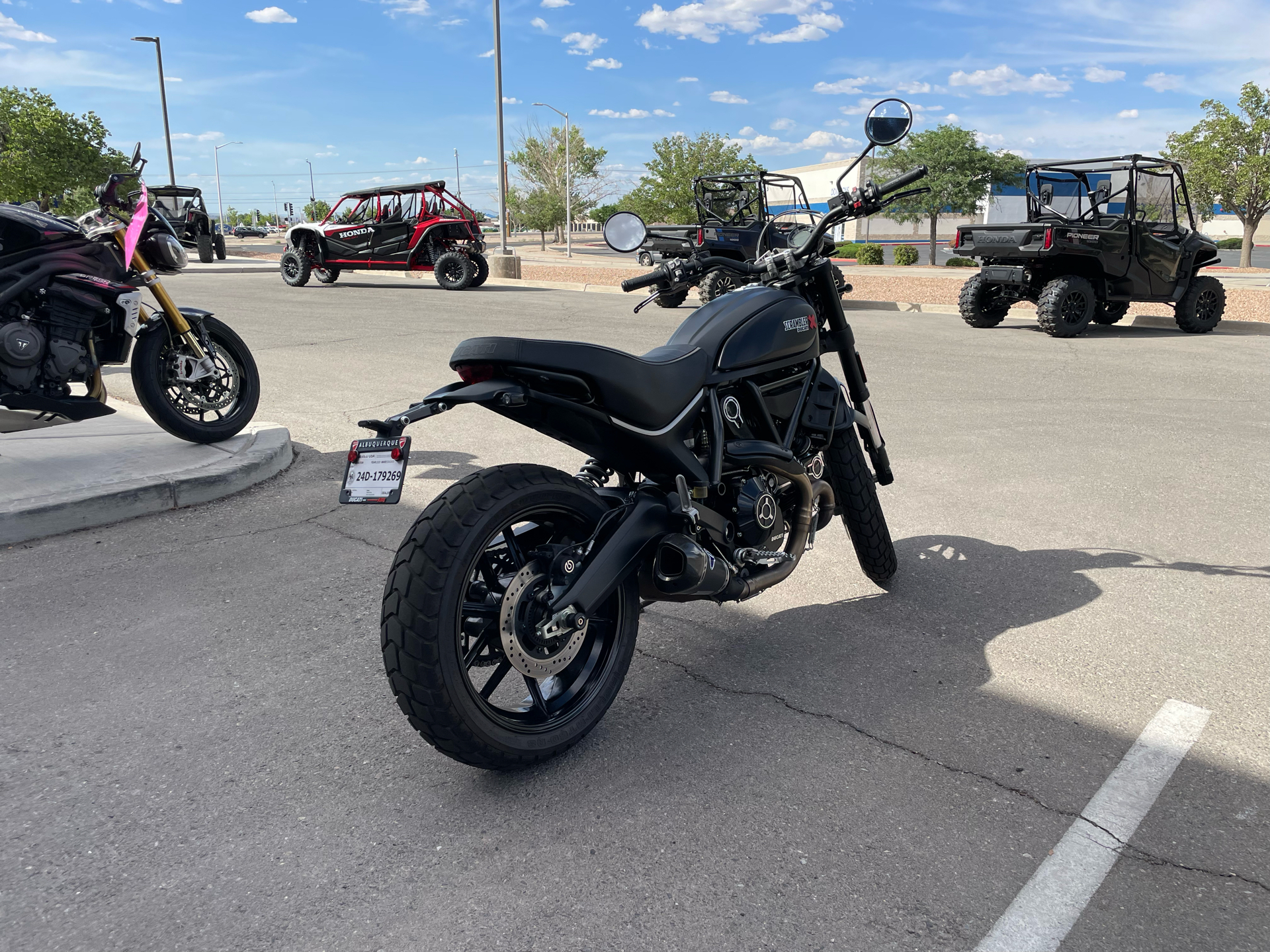 2020 Ducati Scrambler Icon Dark in Albuquerque, New Mexico - Photo 5
