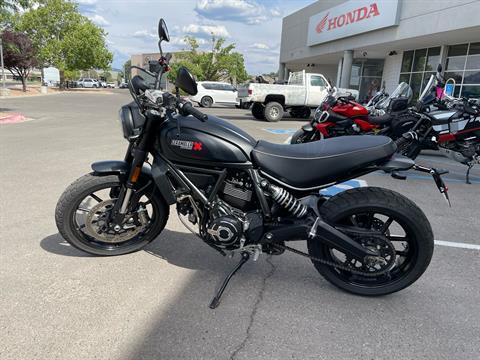2020 Ducati Scrambler Icon Dark in Albuquerque, New Mexico - Photo 10