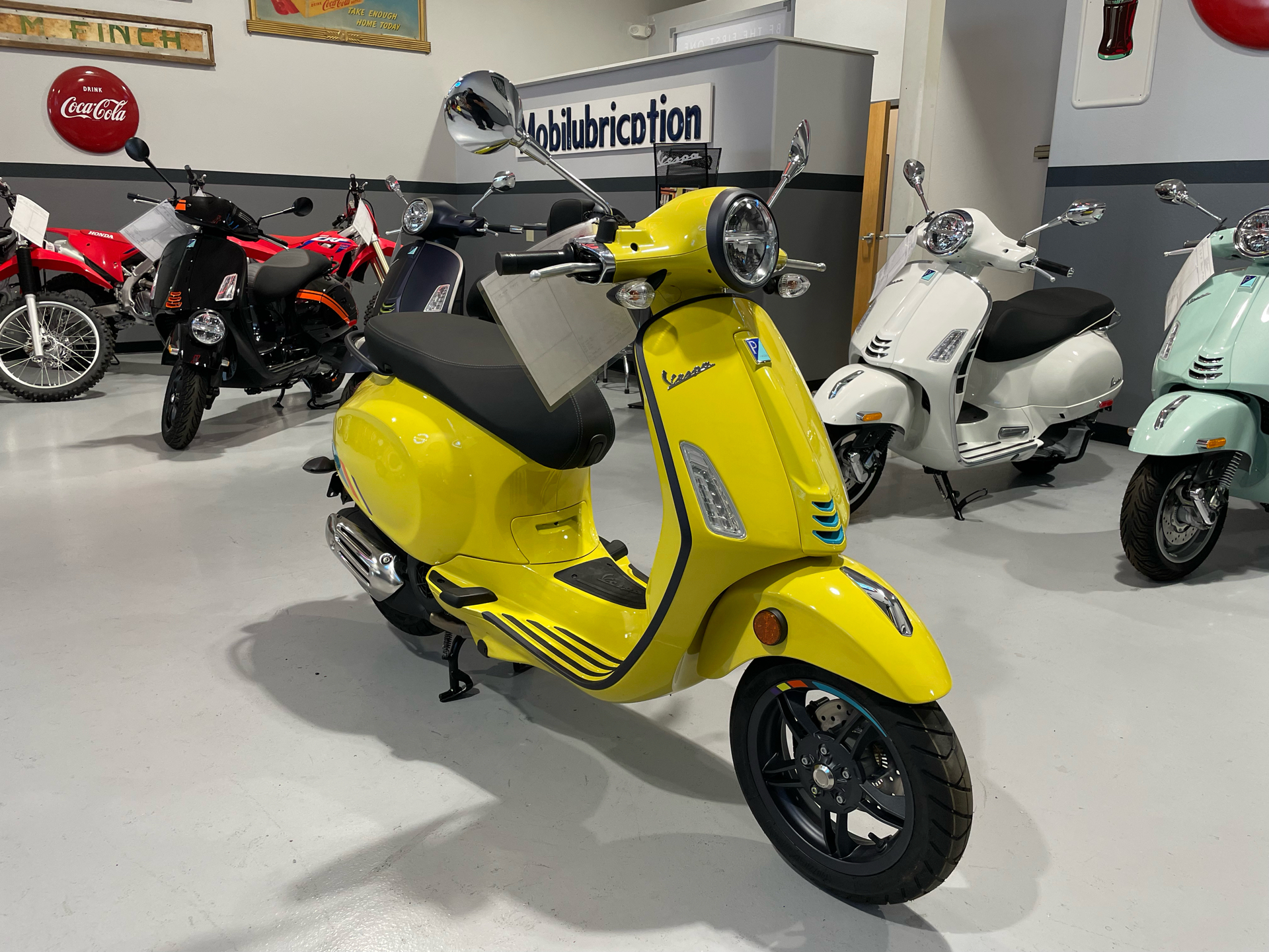 2024 Vespa Primavera 150 S in Albuquerque, New Mexico - Photo 1