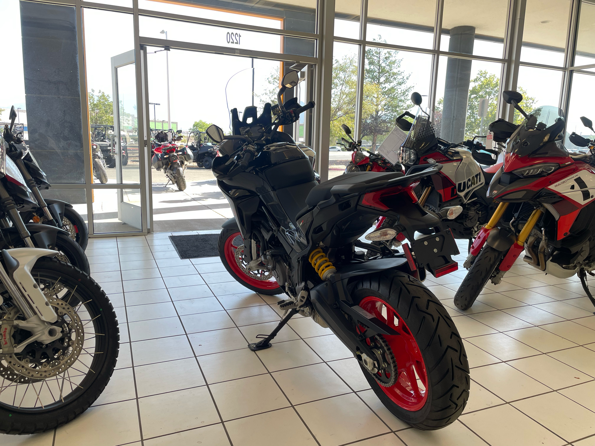 2024 Ducati Multistrada V2 S in Albuquerque, New Mexico - Photo 6