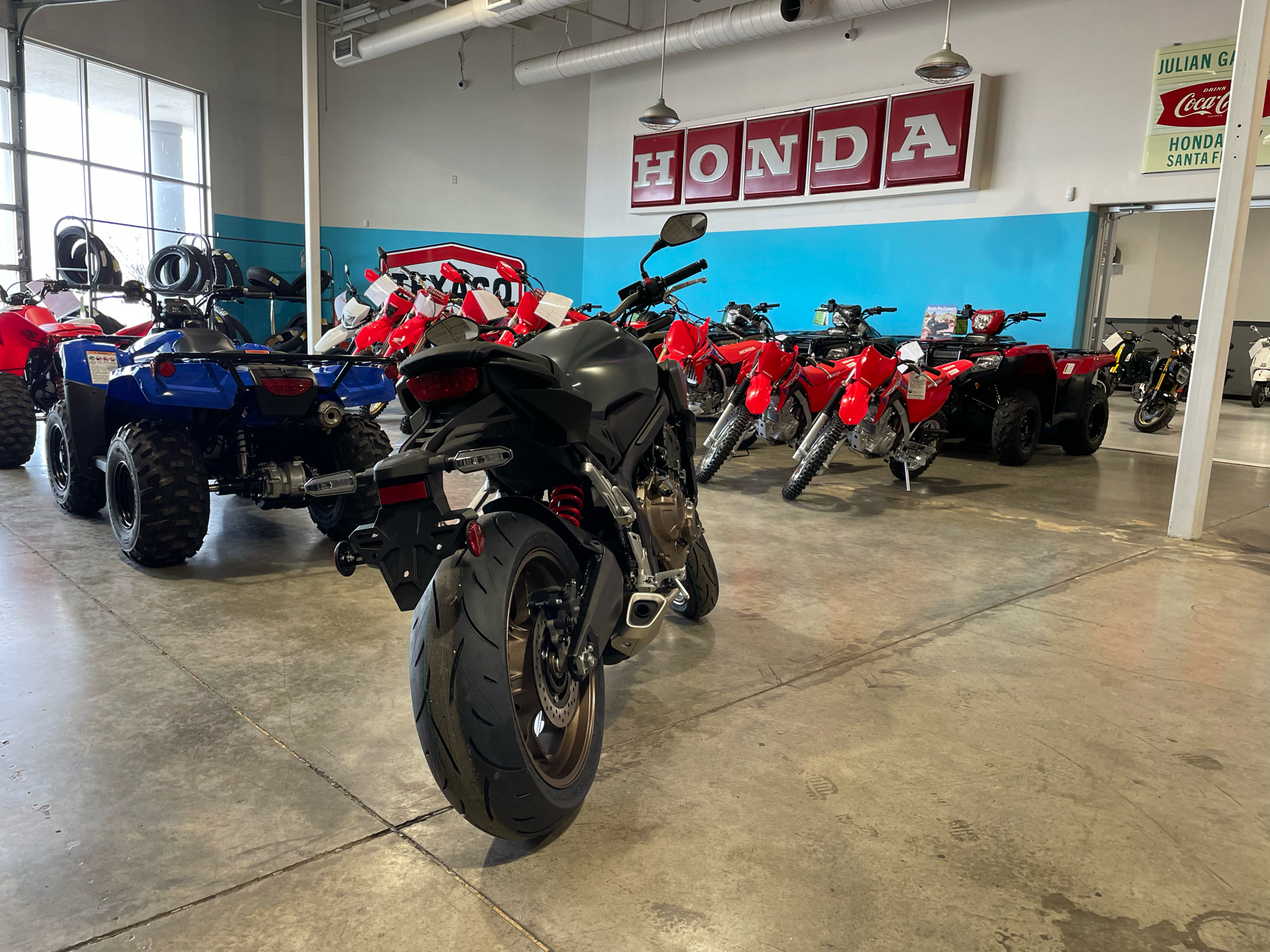 2023 Honda CB650R ABS in Albuquerque, New Mexico - Photo 7