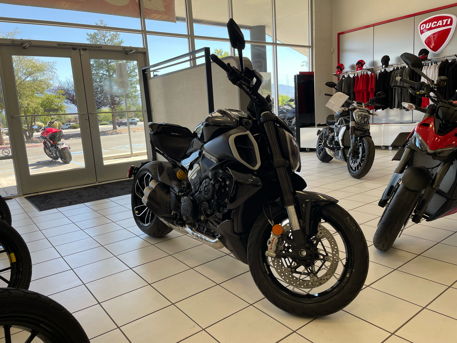 2024 Ducati Diavel V4 in Albuquerque, New Mexico - Photo 1