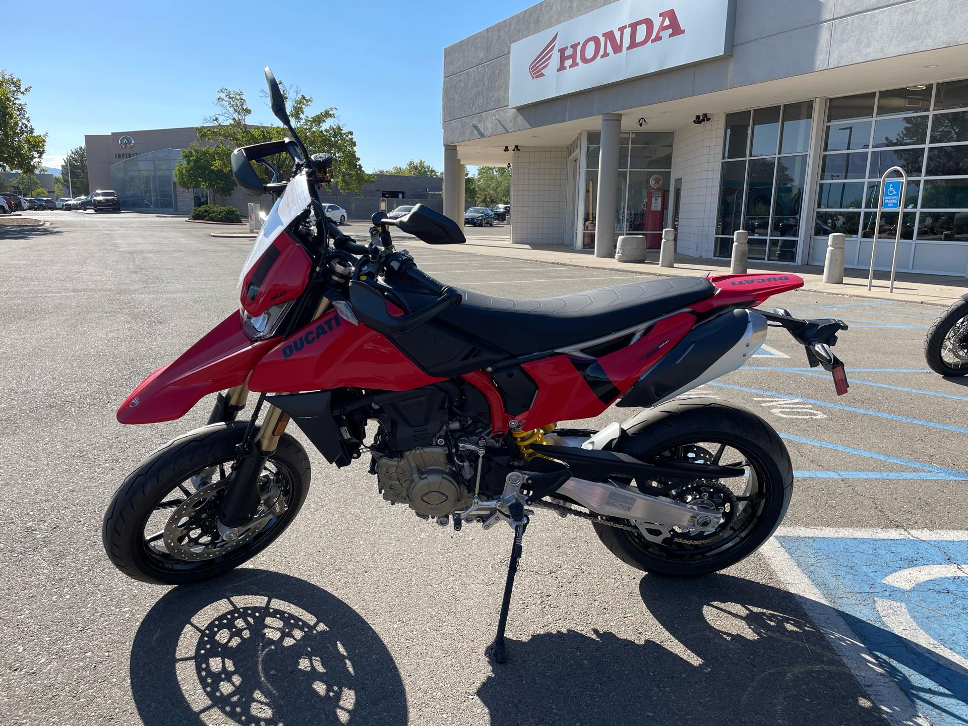 2024 Ducati Hypermotard 698 Mono in Albuquerque, New Mexico - Photo 9