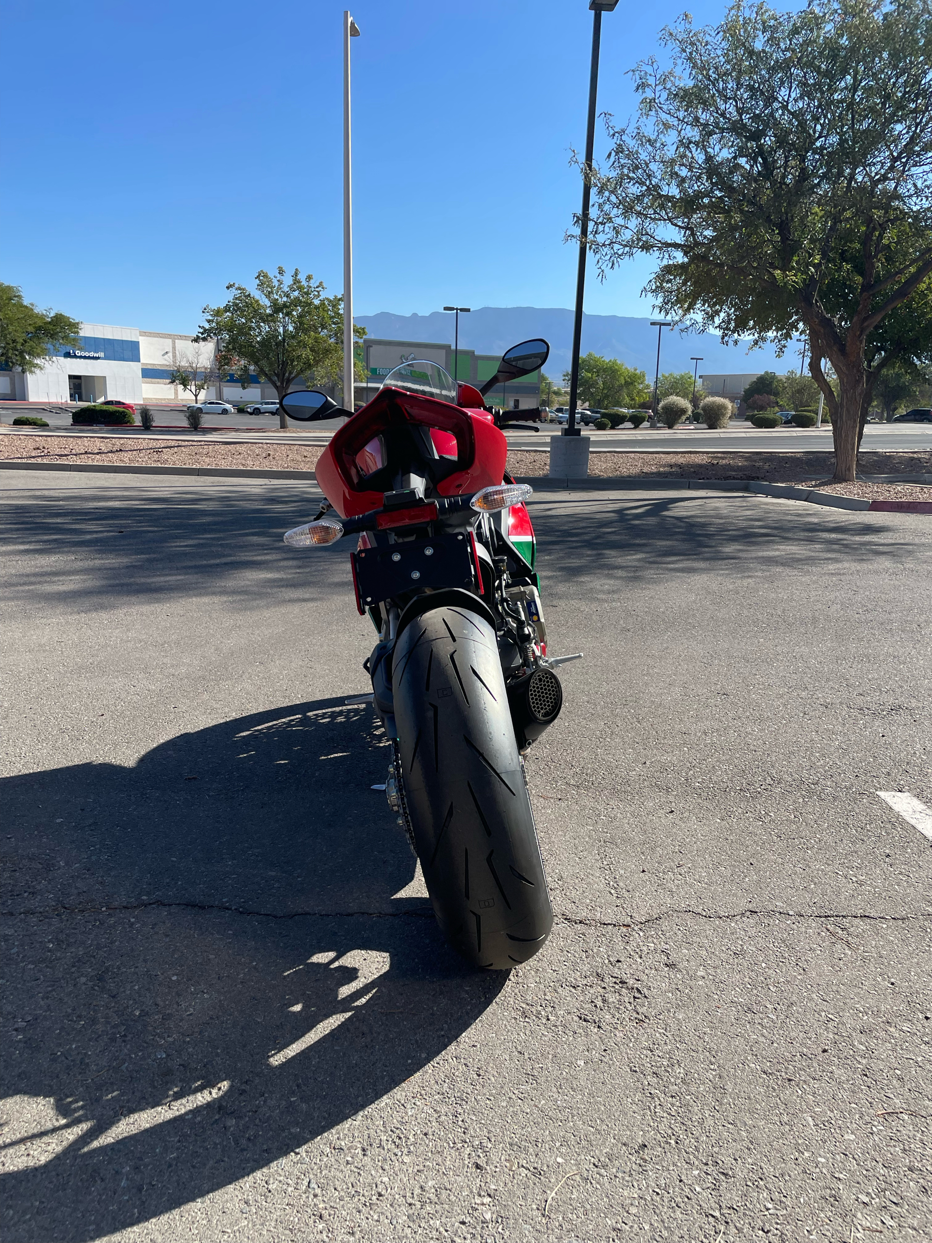 2024 Ducati SuperSport 950 S in Albuquerque, New Mexico - Photo 6