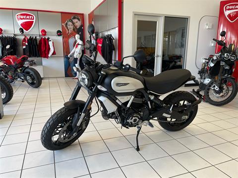 2023 Ducati Scrambler 1100 Dark PRO in Albuquerque, New Mexico - Photo 14