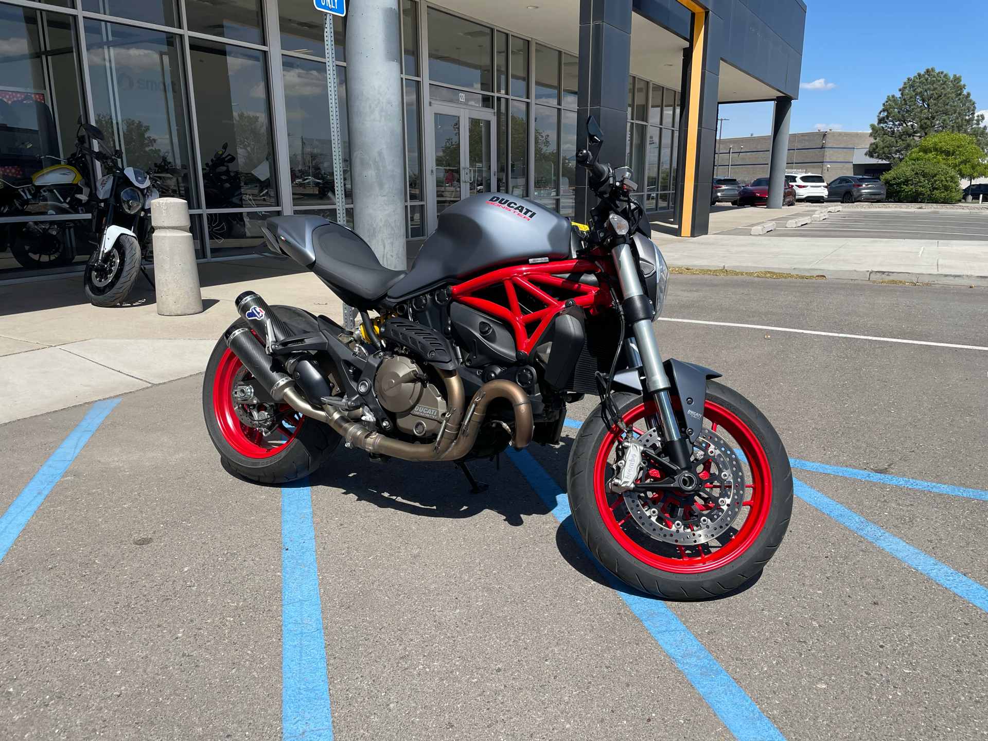 2017 Ducati Monster 821 in Albuquerque, New Mexico - Photo 2