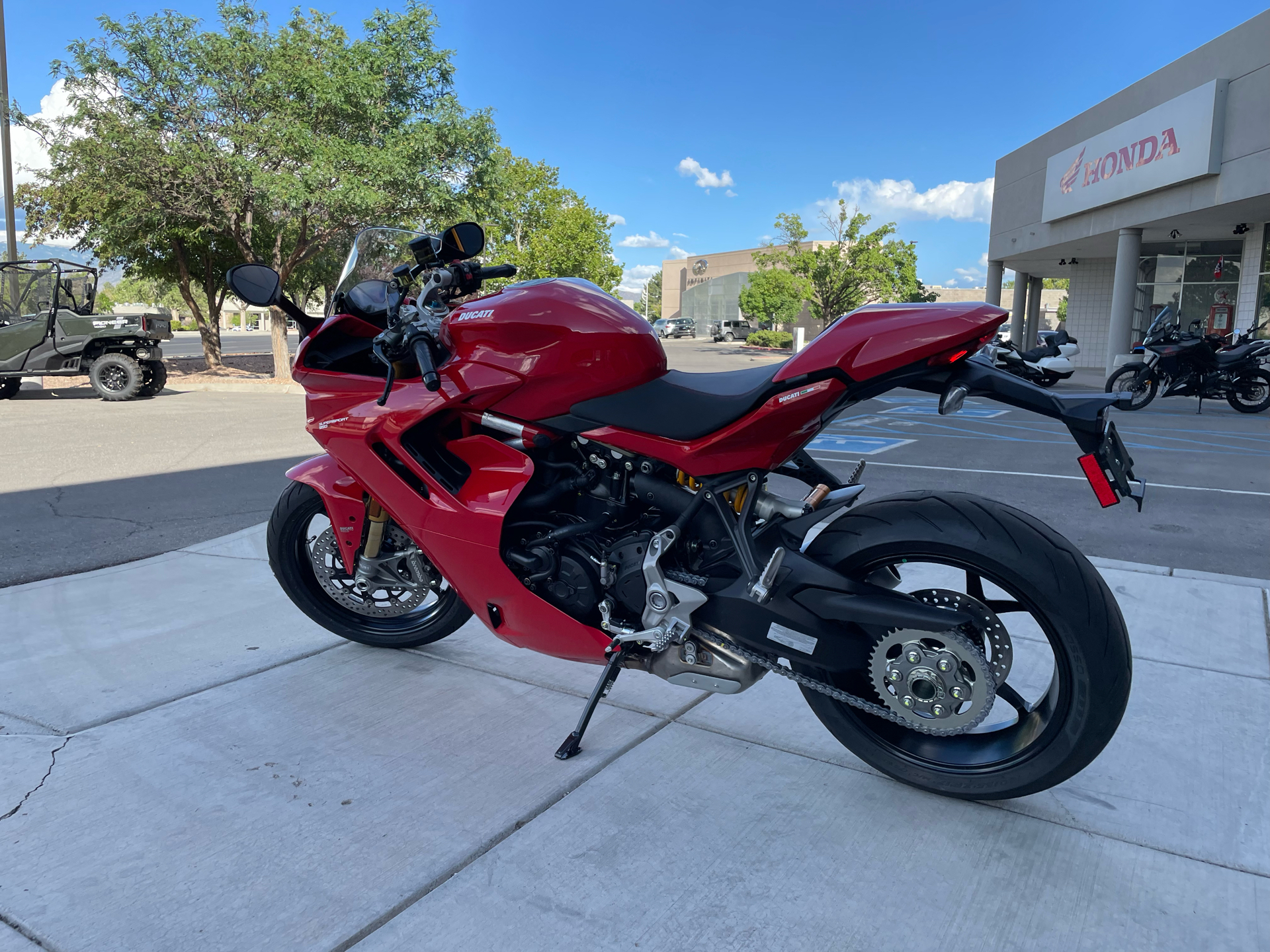 2024 Ducati SuperSport 950 S in Albuquerque, New Mexico - Photo 8