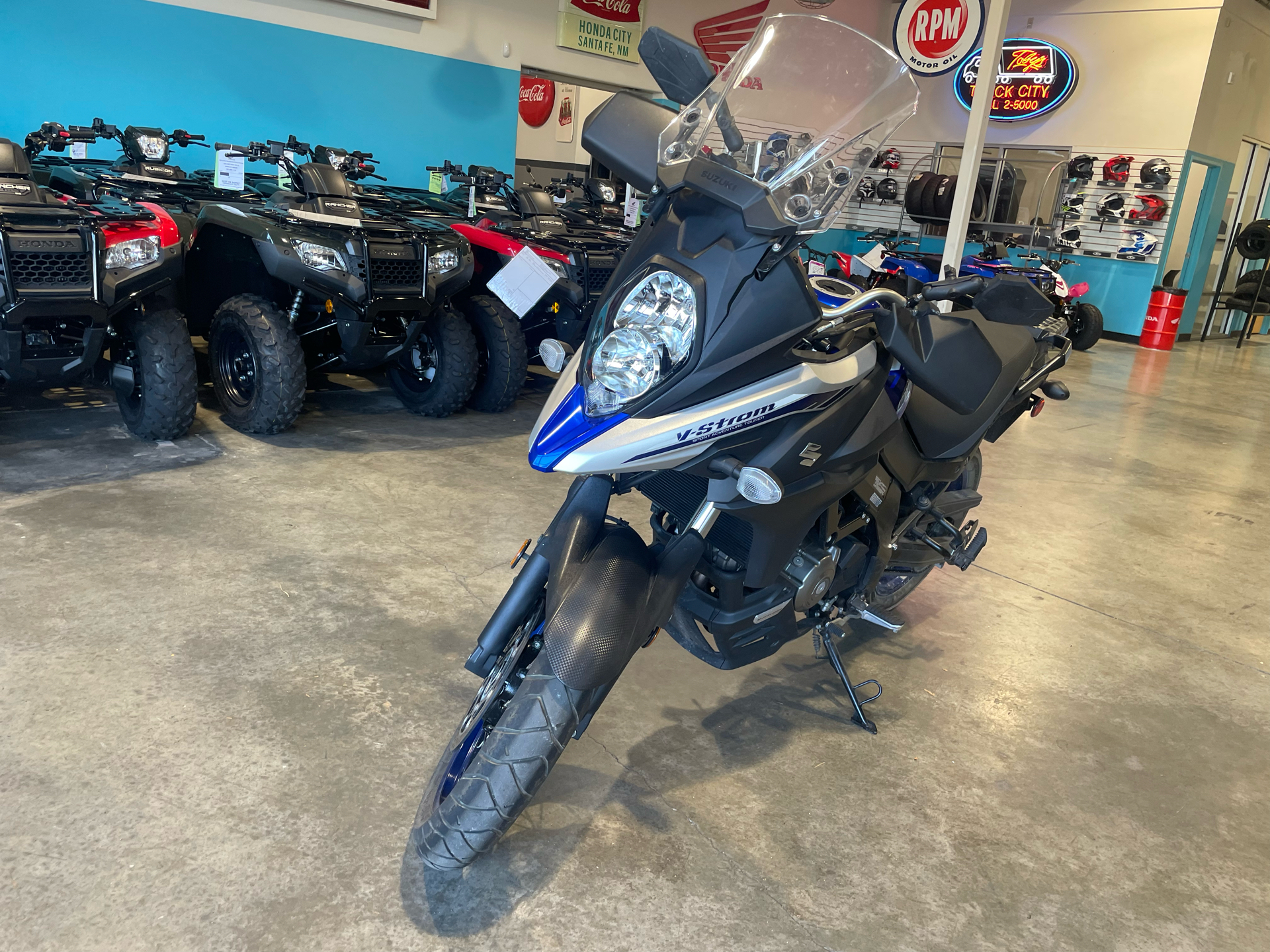 2022 Suzuki V-Strom 650XT in Albuquerque, New Mexico - Photo 12